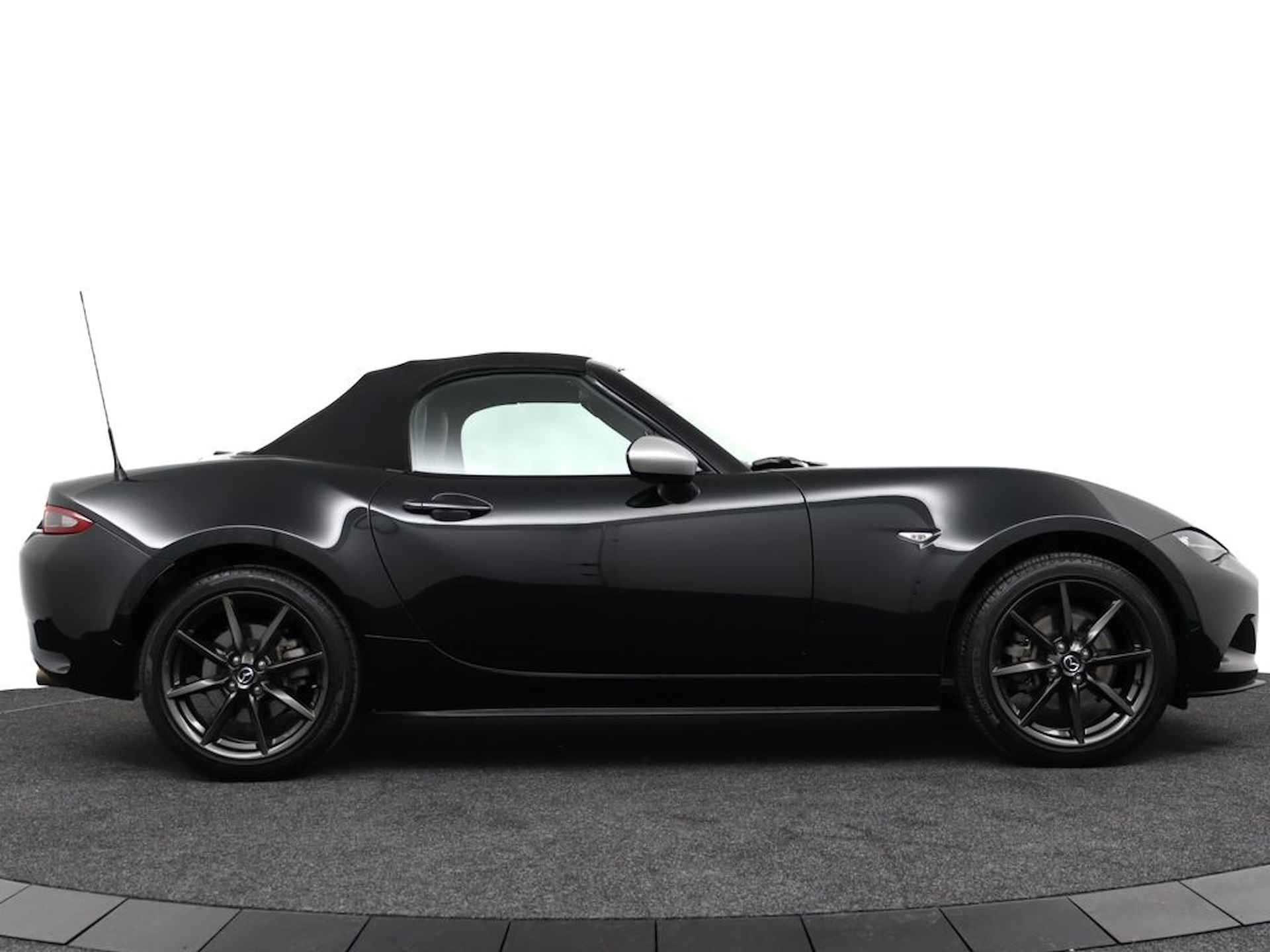 Mazda MX-5 2.0 SkyActiv-G 160 GT-M - Navigatie - Cruise Control - LM Velgen - LED - Bluetooth - Airco - Leder - Stoelverwarming - 12 maanden Bovag garantie - 11/67