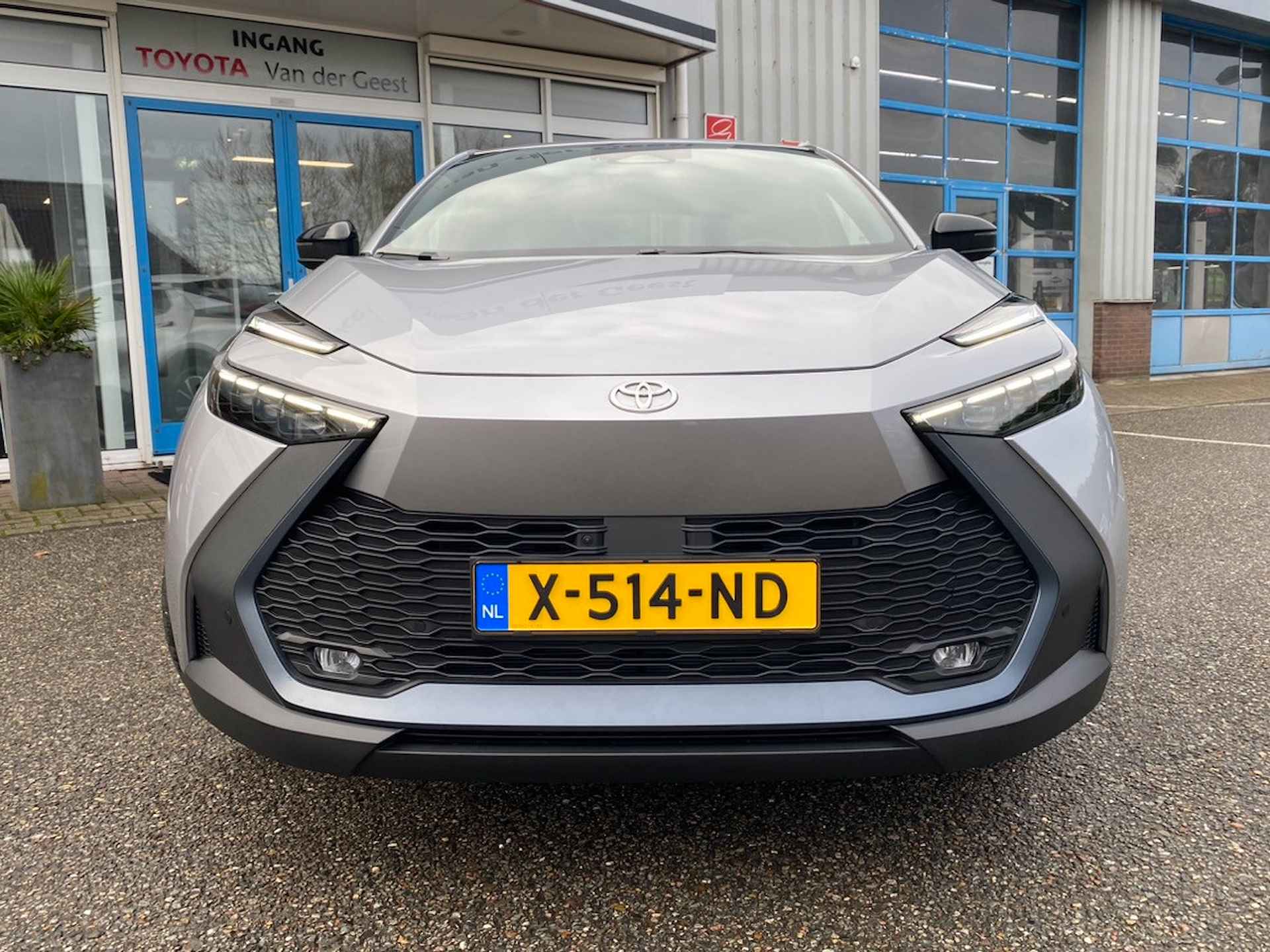 Toyota C-HR 1.8 Hybrid First Edition - 32/33