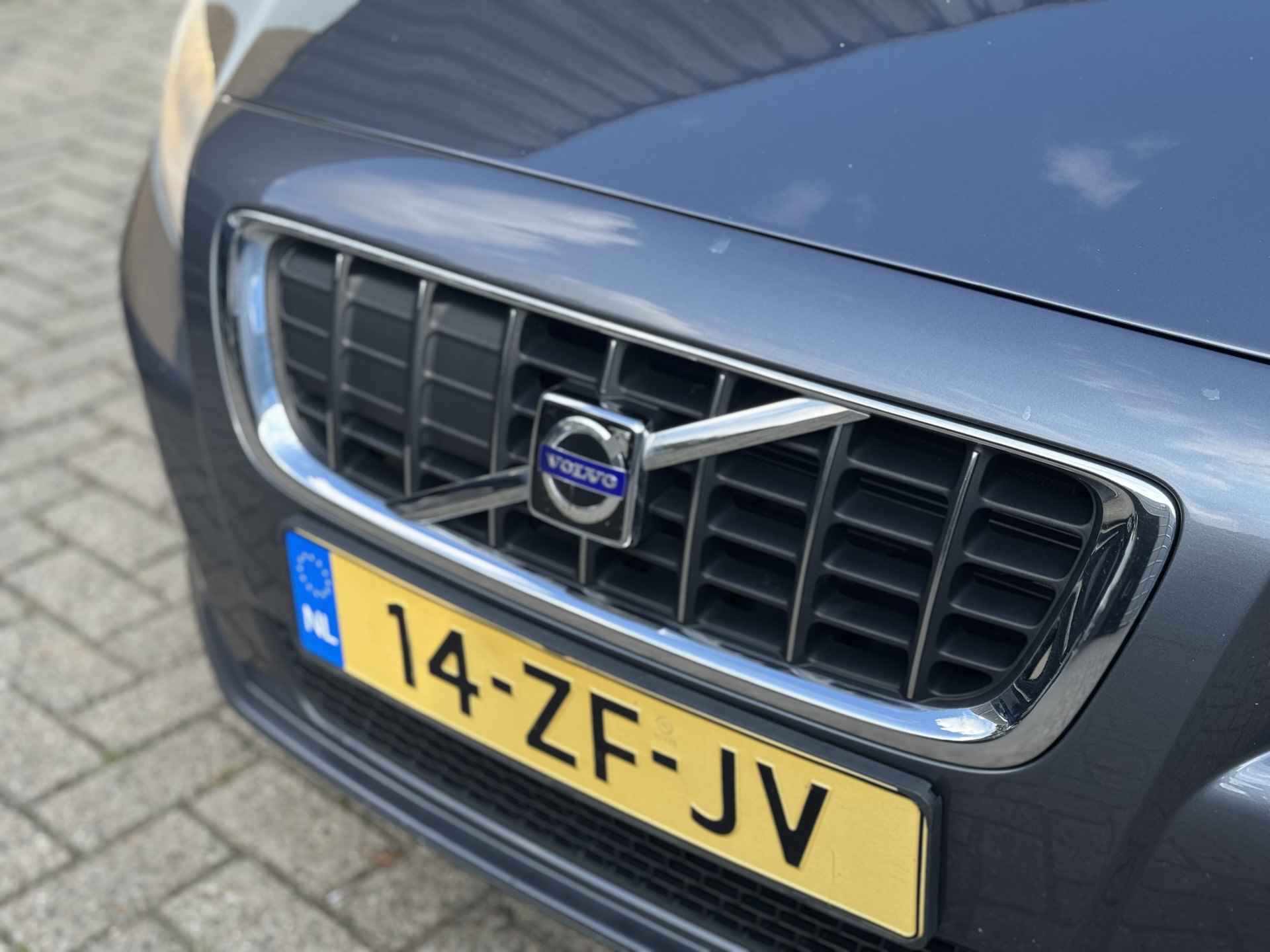 Volvo V70 2.5T Automaat Momentum Park assist | Leder - 3/27