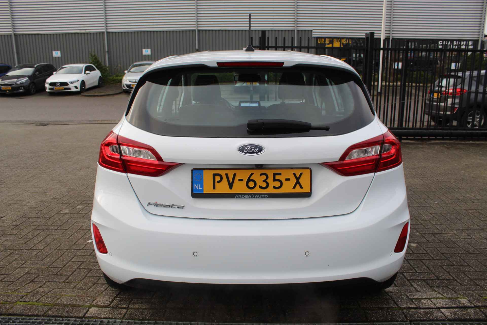 Ford Fiesta 1.0 EcoBoost 100pk Titanium Navigatie/Apple car play/Camera/Parkeersensoren/Cruise control/Climate control/B&O geluid/Keyless/Or - 9/26