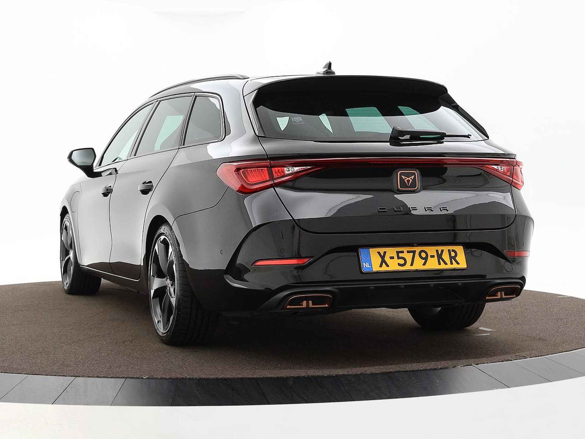 CUPRA Leon Sportstourer 1.4 204pk DSG e-Hybrid Business | ACC | DAB | Camera | Keyless | P-Sensoren | Navi | Full-Link | Side Assist | 18'' Inch | Garantie t/m 19-12-2027 of 100.000km - 35/41