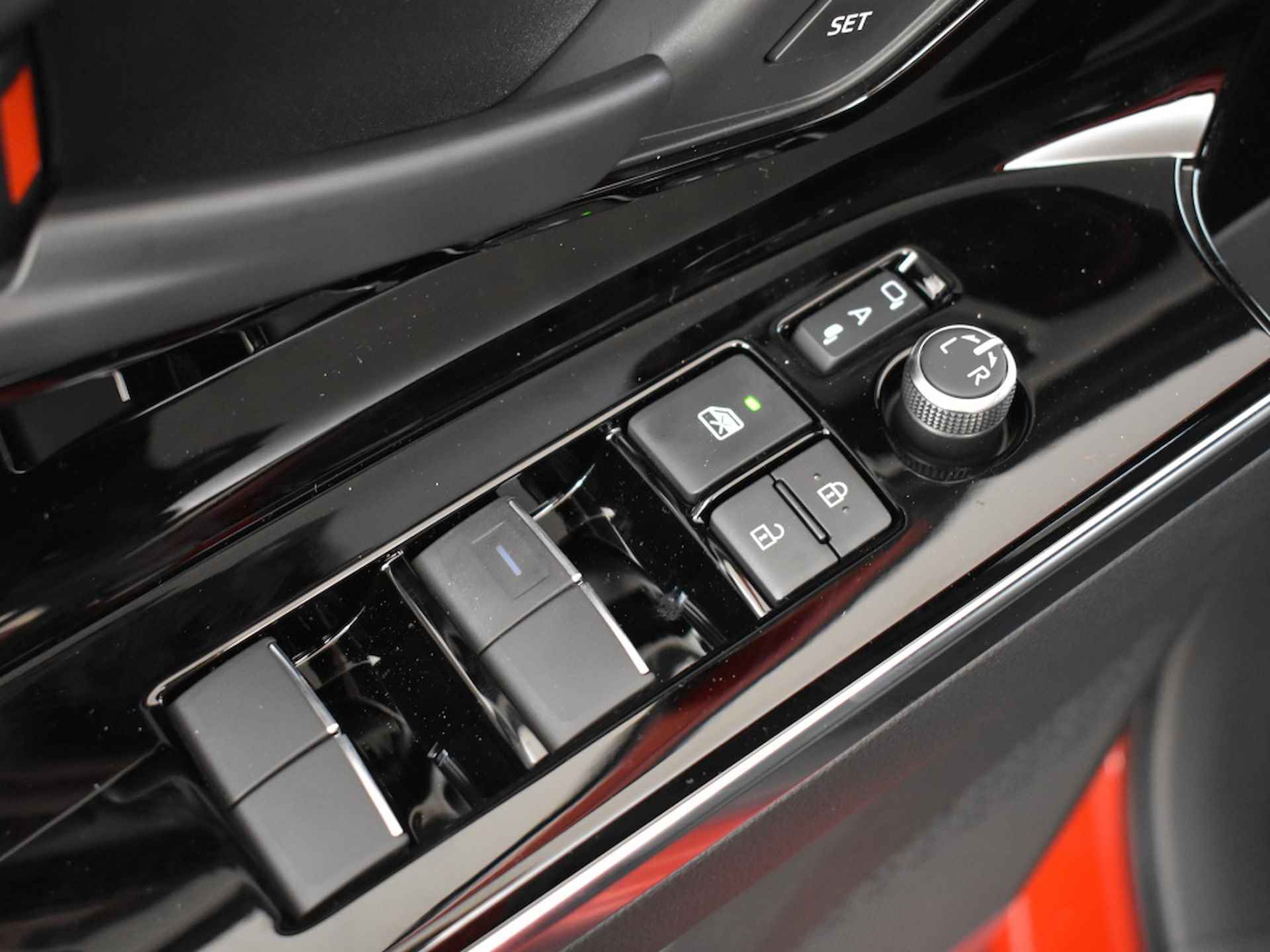 Toyota bZ4X Premium 2WD | 3-Fase | Nieuw | Direct leverbaar - 34/40