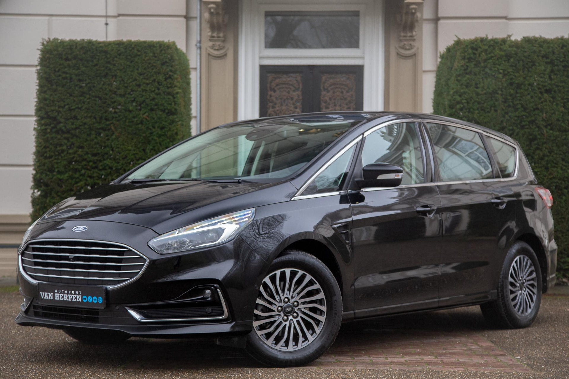 Ford S-Max 2.5 MHEV Titanium 7p. Pano | Leder | Adaptive | Dodehoeksens