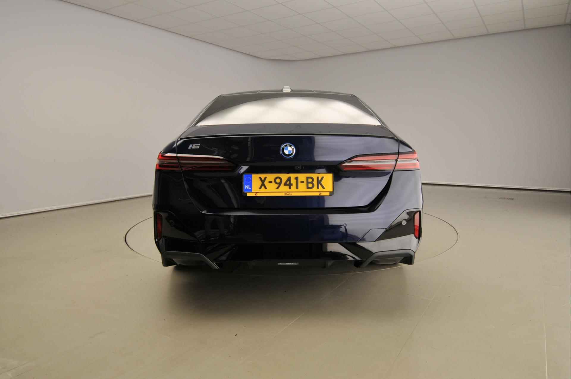 BMW i5 Sedan eDrive40 | M-Sportpakket | LED | Leder | HUD | Trekhaak | Keyles go | DAB | Harman-kardon sound | Alu 20 inch - 4/47