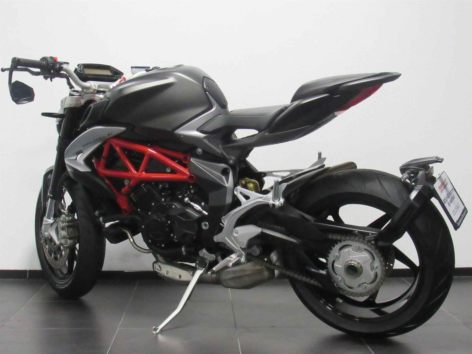 Mv Agusta BRUTALE 800 - 2017 - 5/16