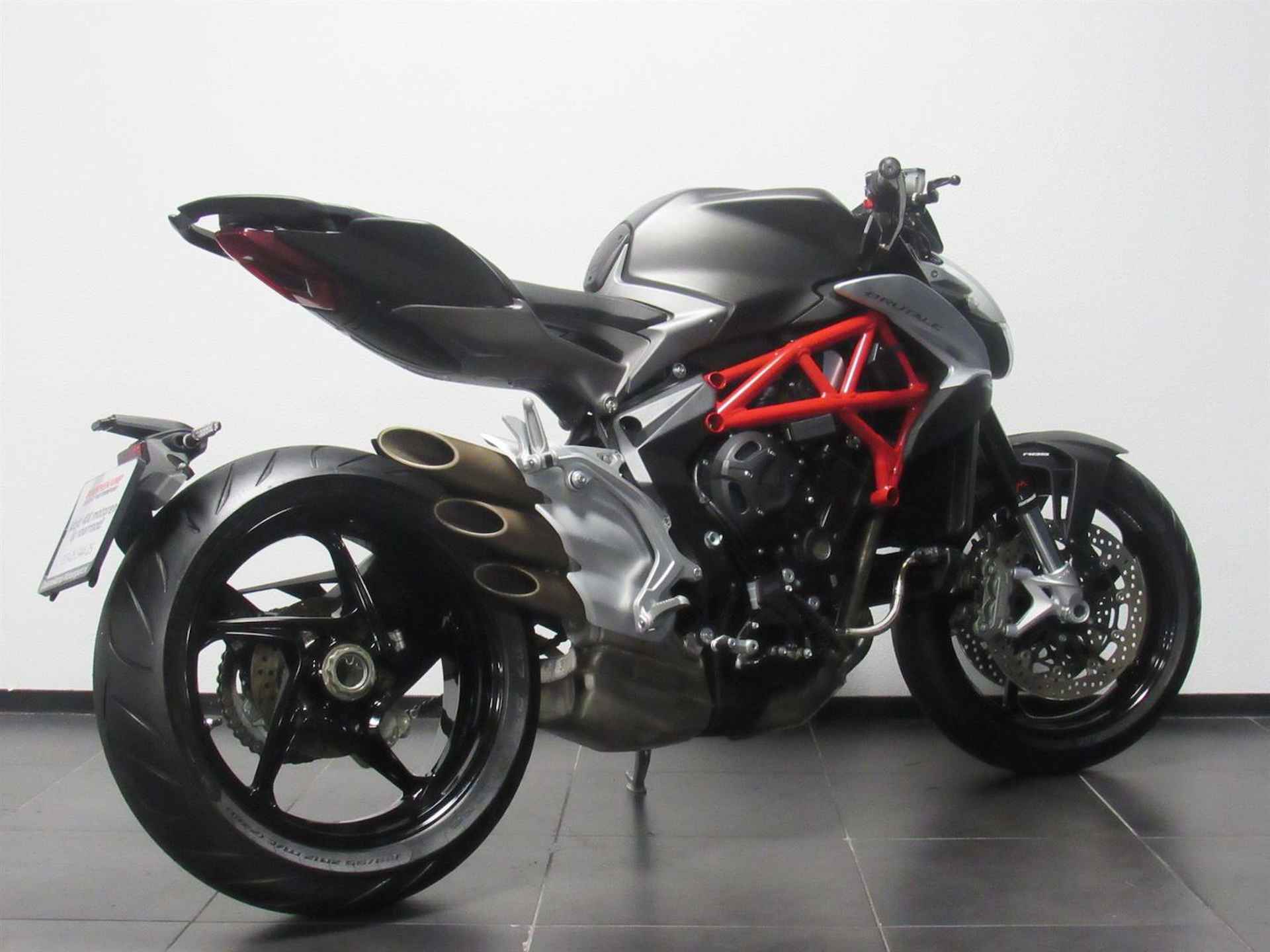 Mv Agusta BRUTALE 800 - 2017 - 6/16