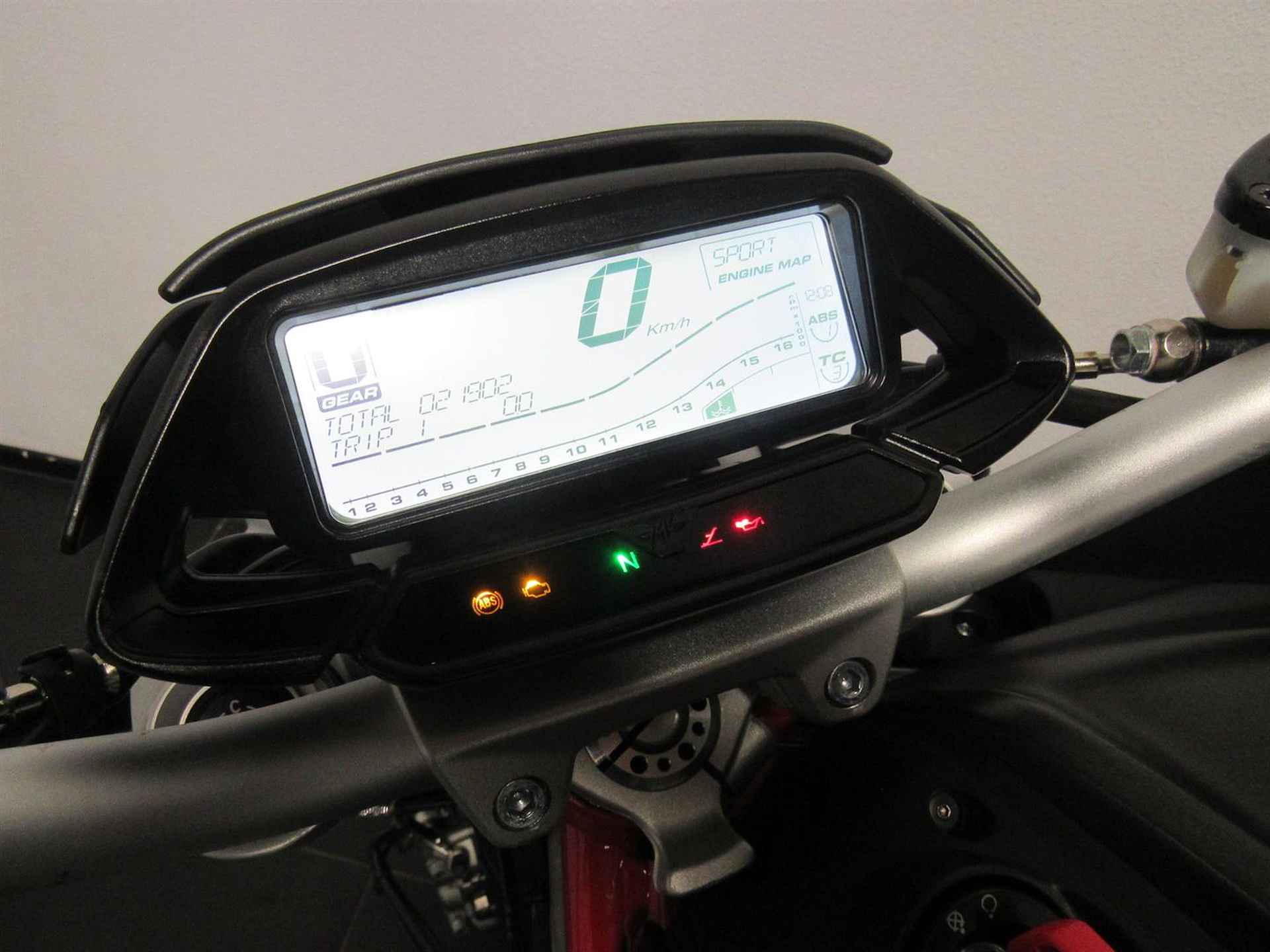 Mv Agusta BRUTALE 800 - 2017 - 7/16