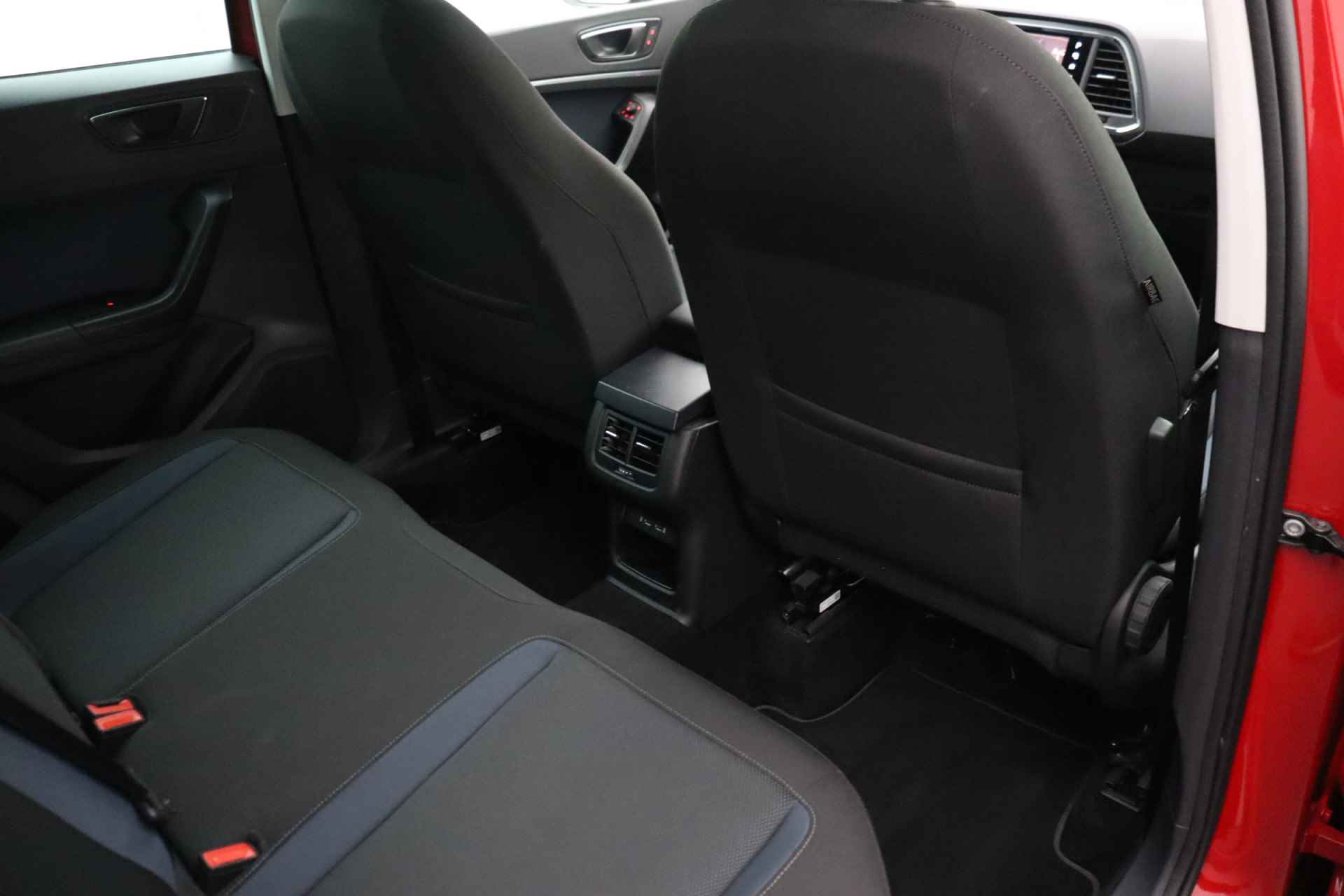SEAT Ateca 1.0 EcoTSI Business Intense | Trekhaak | Camera | LED | Apple carplay | DAB+ - 13/32