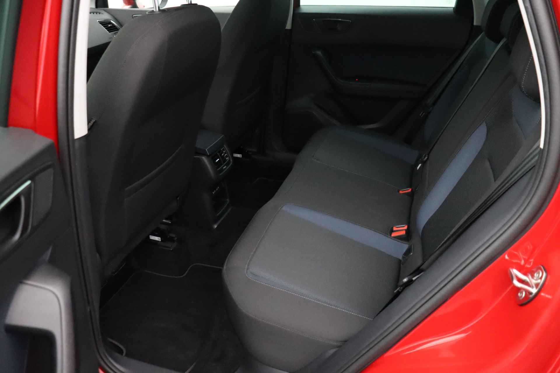 SEAT Ateca 1.0 EcoTSI Business Intense | Trekhaak | Camera | LED | Apple carplay | DAB+ - 30/32