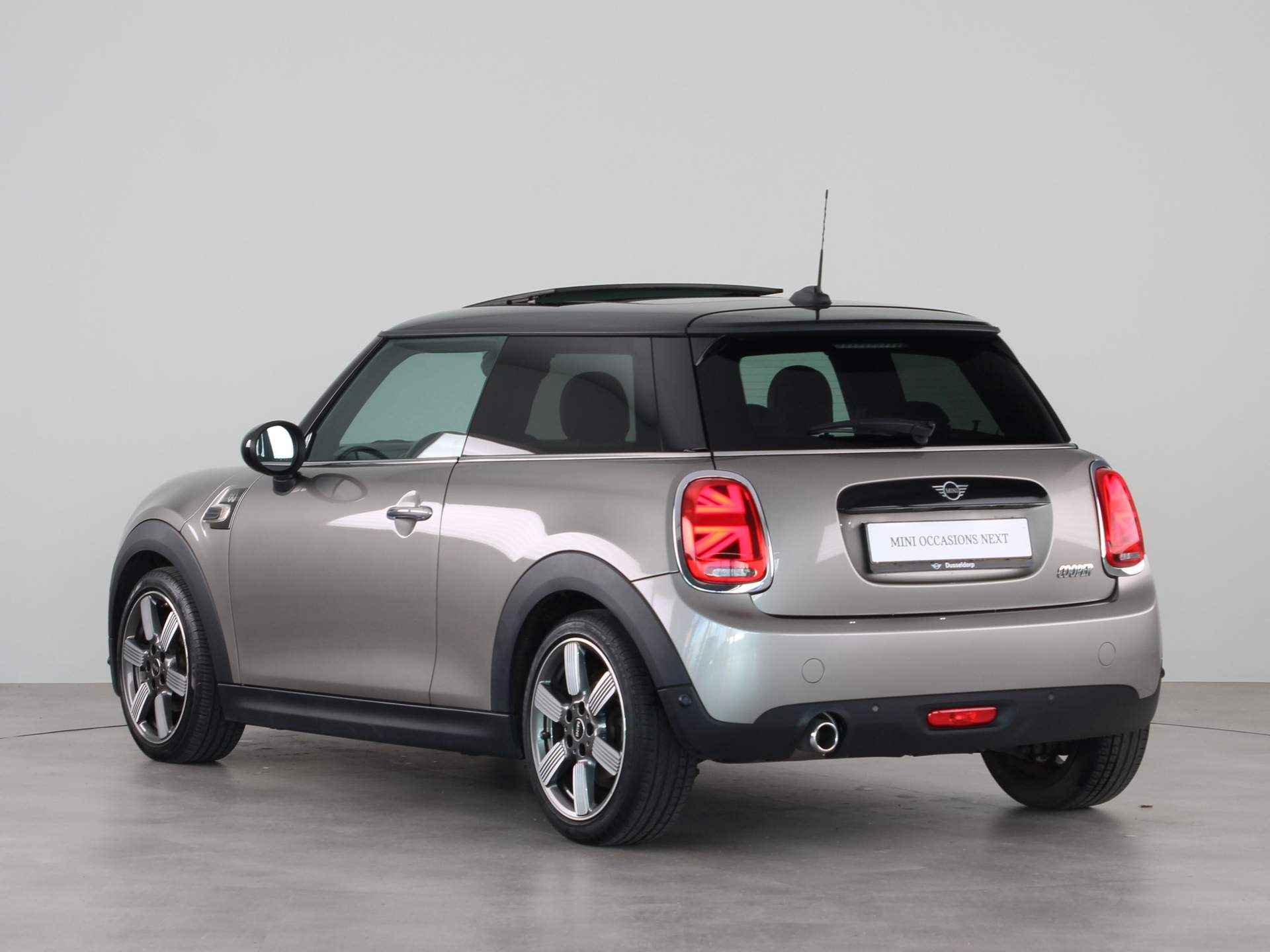 MINI 3-deurs Cooper 60 Years Edition Aut. - 12/26