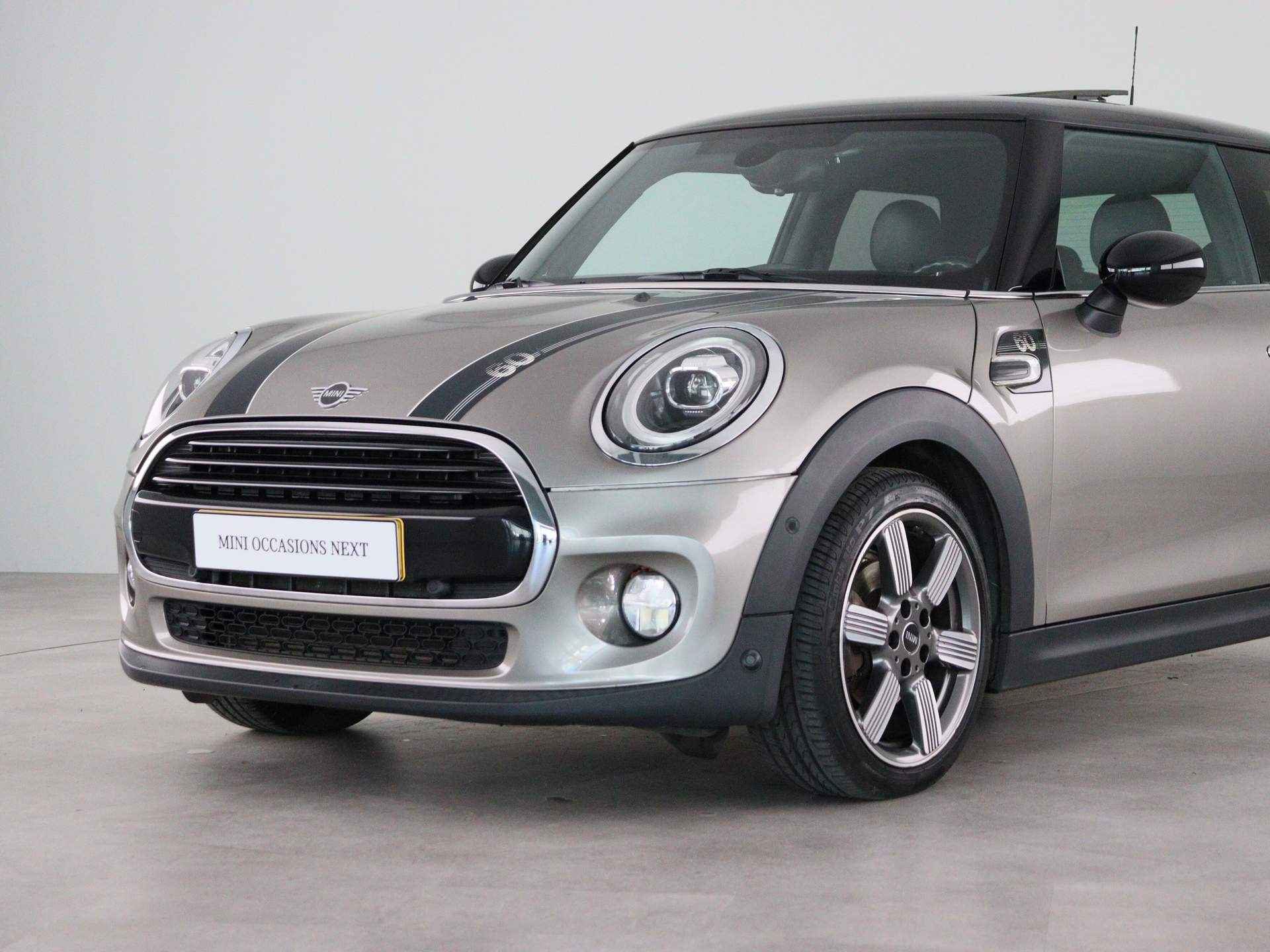 MINI 3-deurs Cooper 60 Years Edition Aut. - 21/26