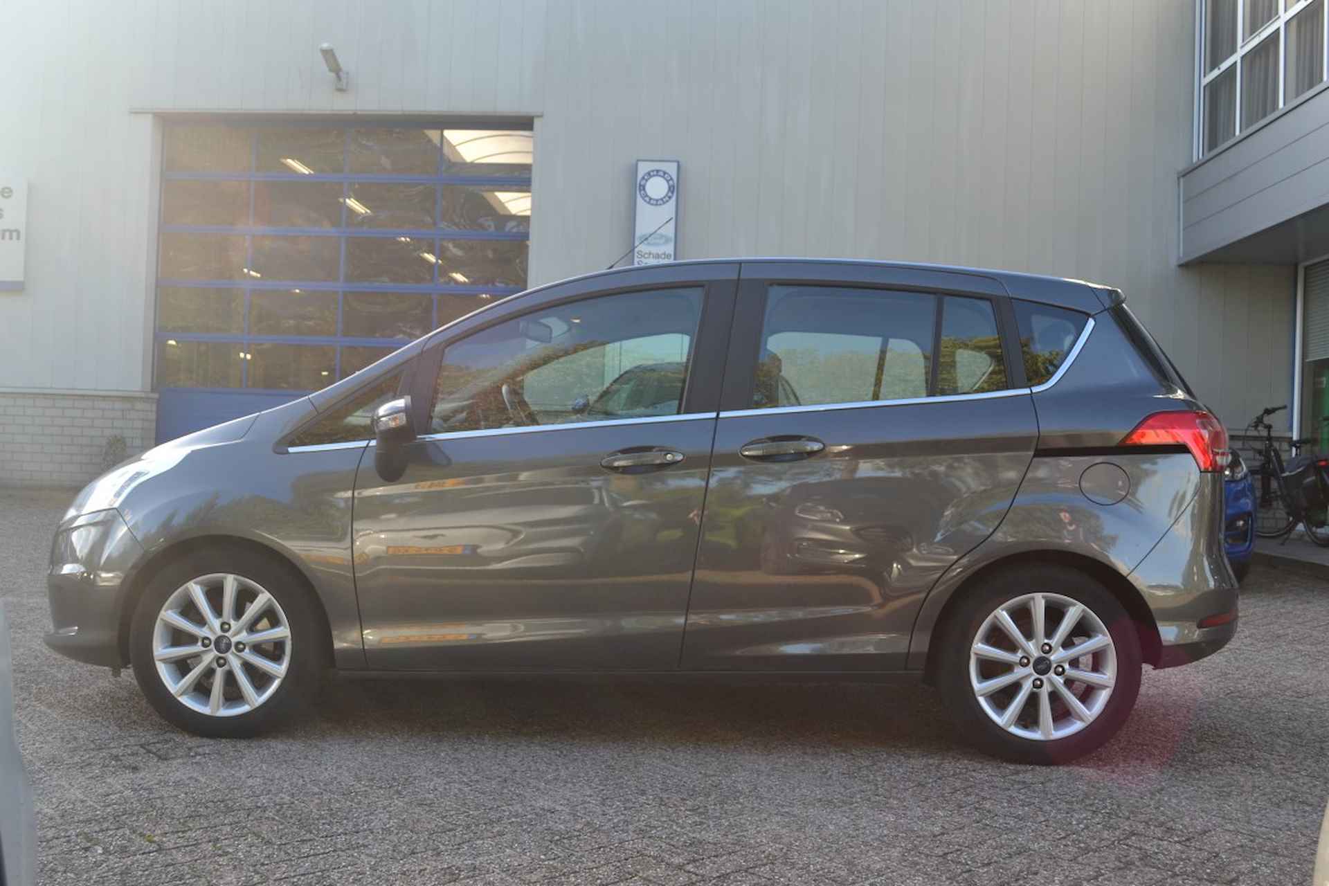 Ford B-Max 1.0T 100pk ECOBOOST Titanium - 8/36