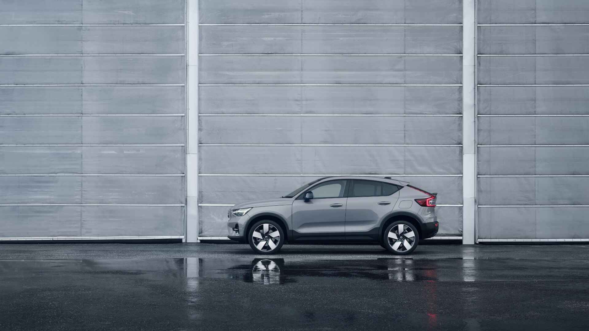 Volvo C40 Single Motor Extended Range Ultimate | Adaptive Cruise | Pixel LED | Harman/Kardon | 360° Camera | Panoramadak | 20-inch | € 2.0 - 3/18