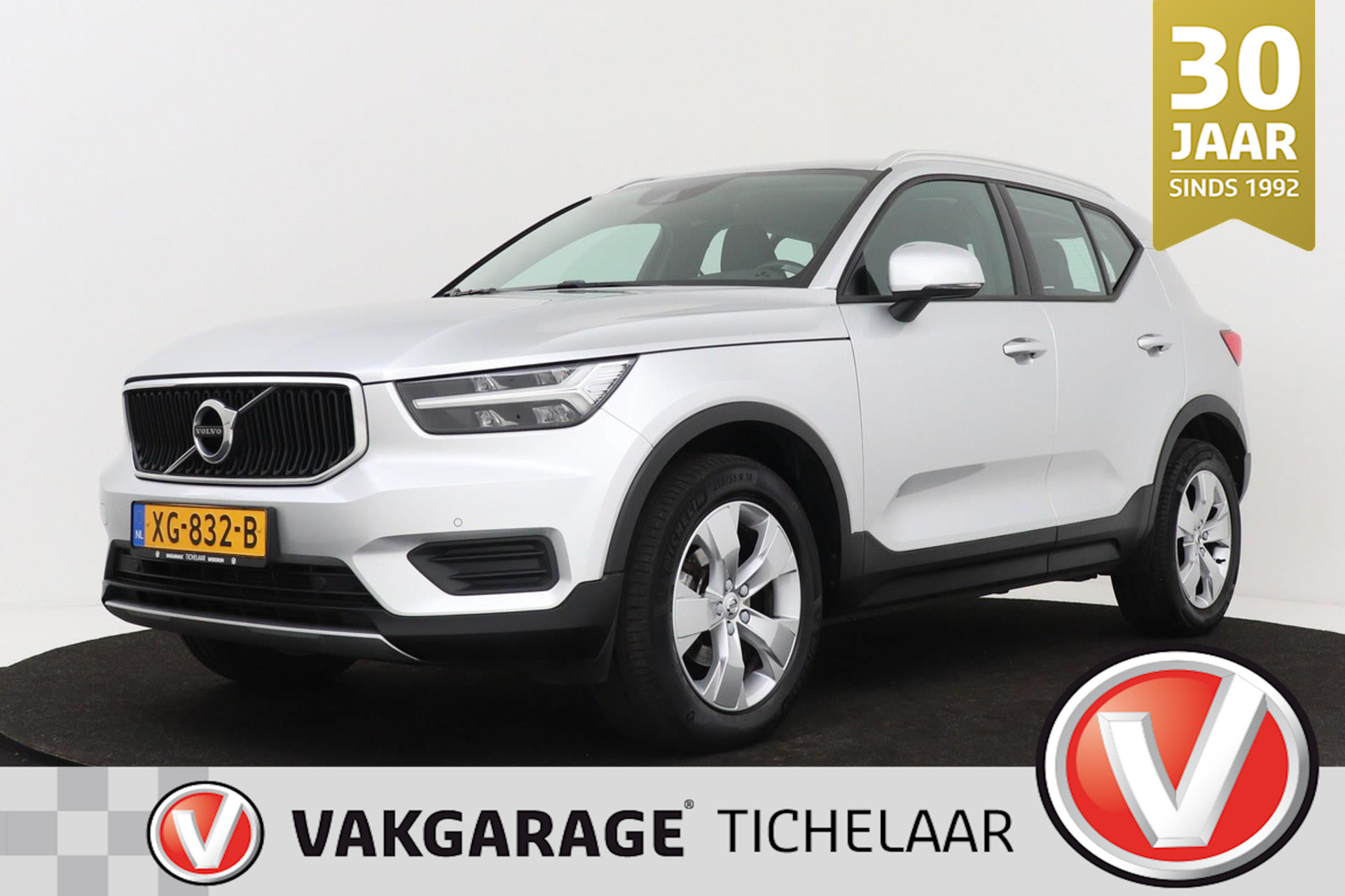 Volvo XC40 1.5 T3 Momentum | Org NL | Camera | Digital Cockpit | Stoel-/Stuurverwarming |