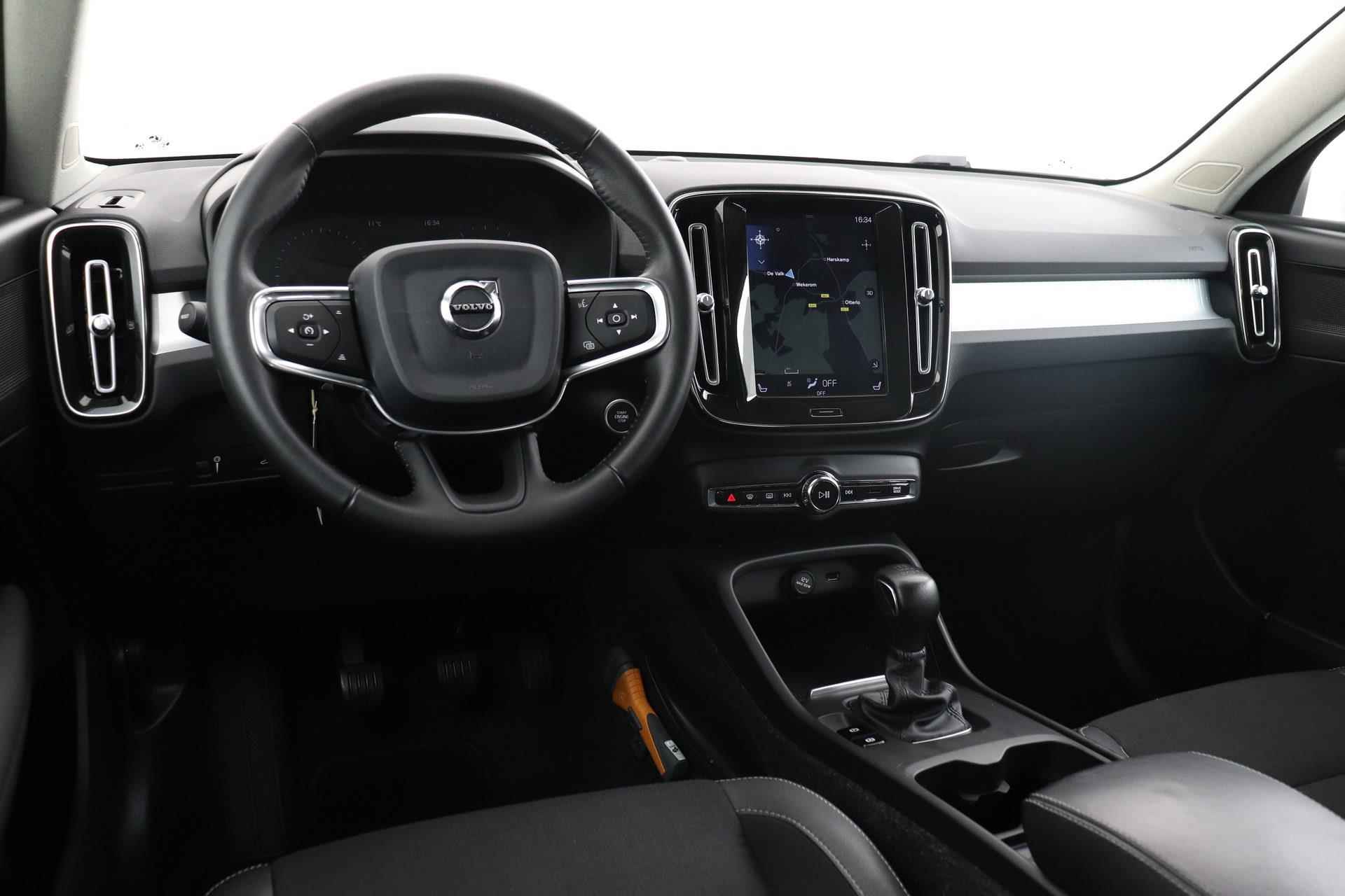 Volvo XC40 1.5 T3 Momentum | Org NL | Camera | Digital Cockpit | Stoel-/Stuurverwarming | - 7/40