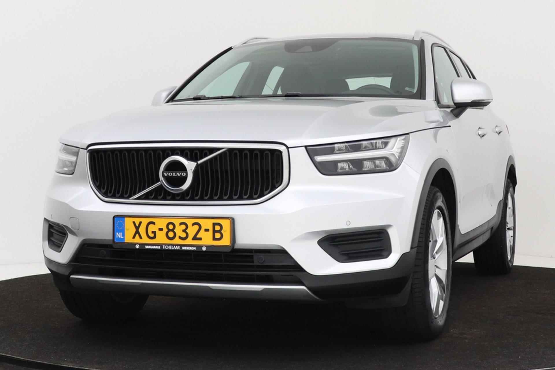 Volvo XC40 1.5 T3 Momentum | Org NL | Camera | Digital Cockpit | Stoel-/Stuurverwarming | - 14/40