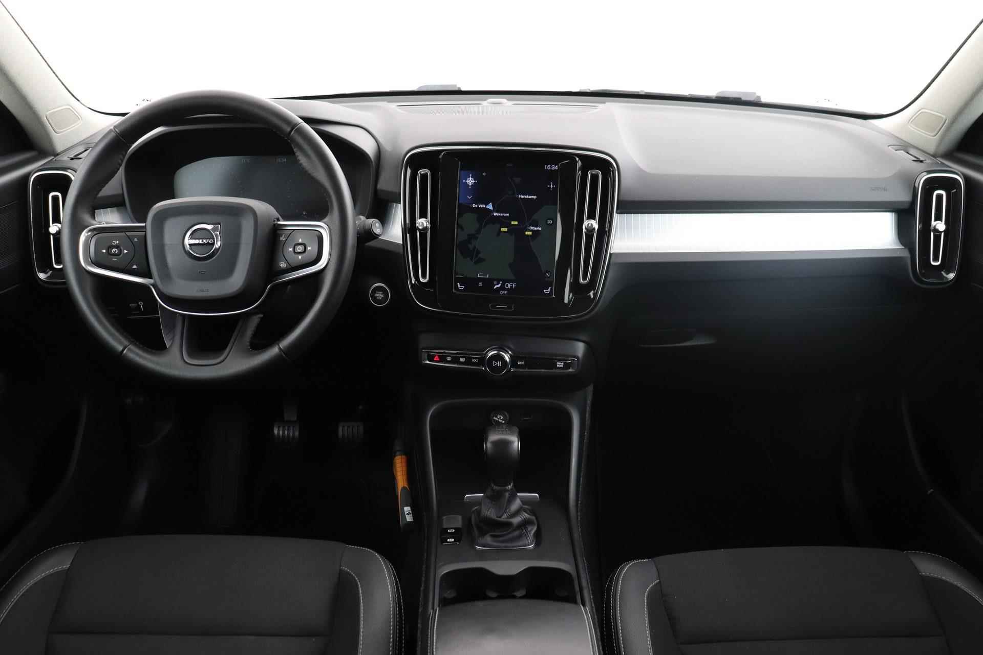 Volvo XC40 1.5 T3 Momentum | Org NL | Camera | Digital Cockpit | Stoel-/Stuurverwarming | - 17/40