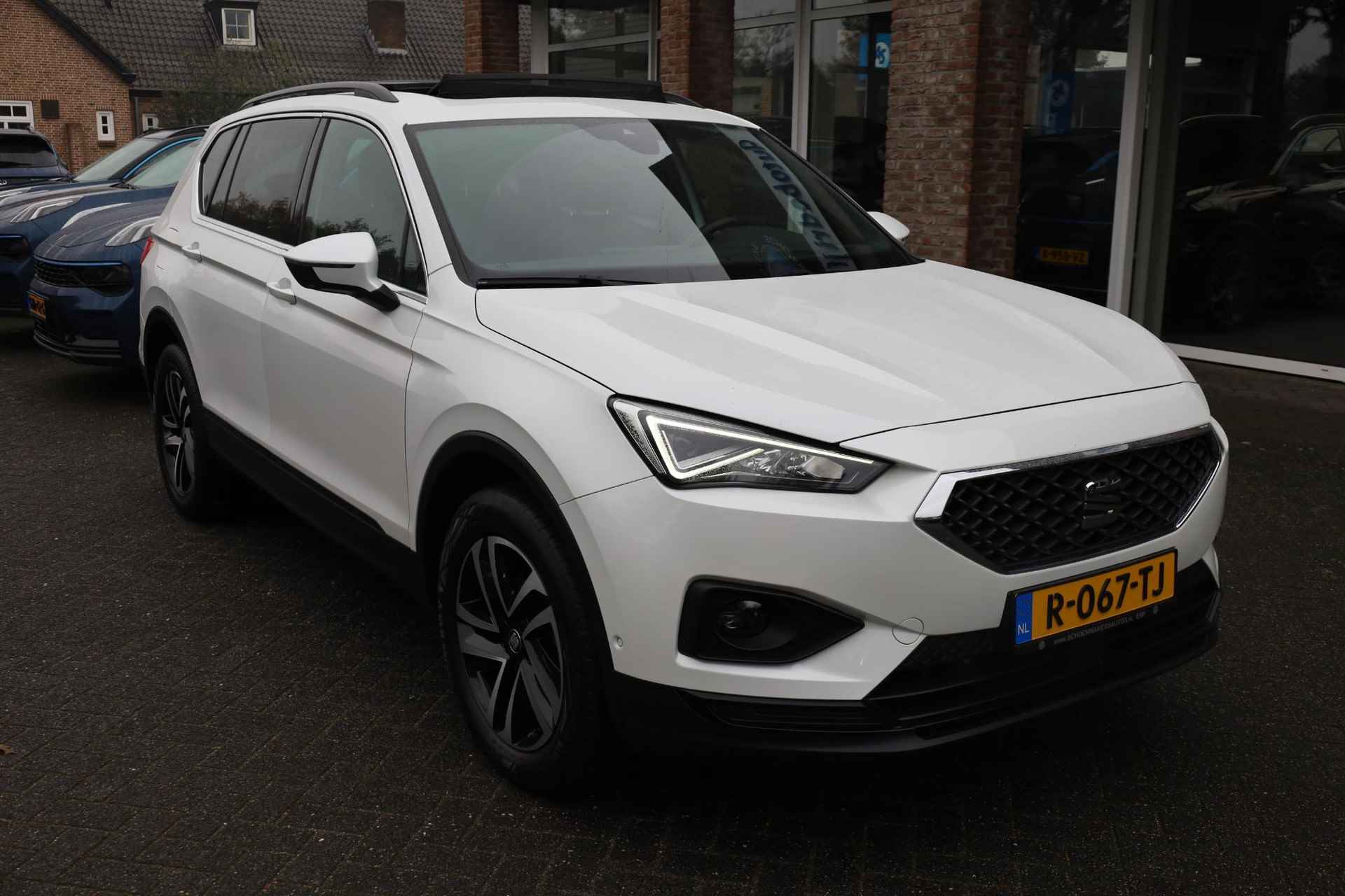 SEAT Tarraco 1.5 TSI URBAN  7p. TREKHAAK CAMERA DAB PANO CARPLAY BEATS 18"LMV NAVI CARPLAY CRUISE 2xPDC CLIMA STOELVERWARMING - 75/76