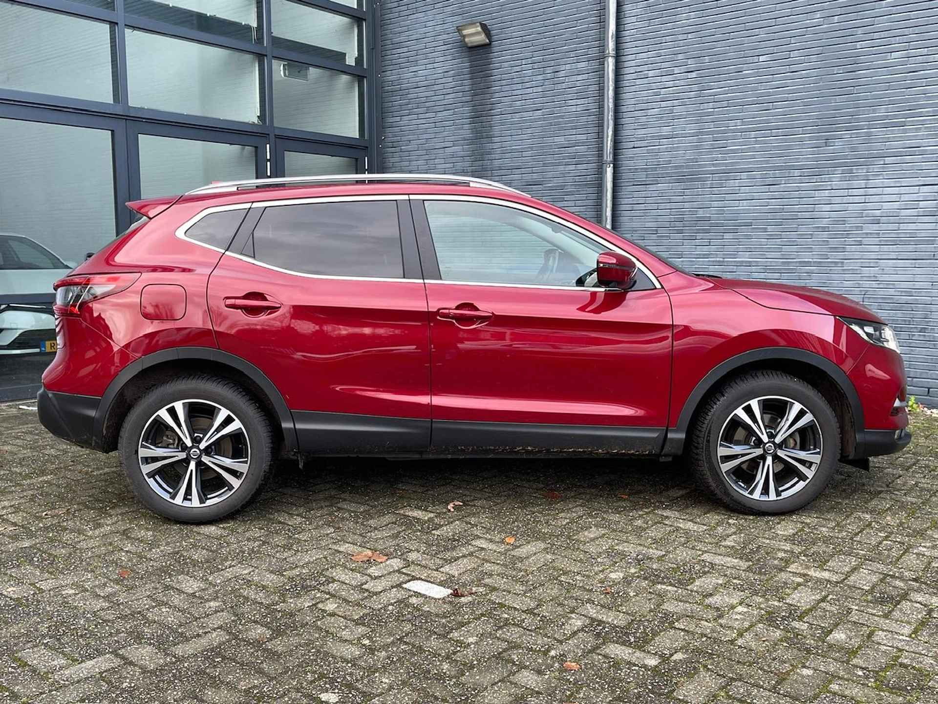 NISSAN Qashqai 1.3 DIG-T 140pk N-Connecta | Panoramadak | Navigatie & Carplay | Trekhaak 1300kg | 360 Parkeercamera | Cruisecontrol | Climatecontrol | - 4/14