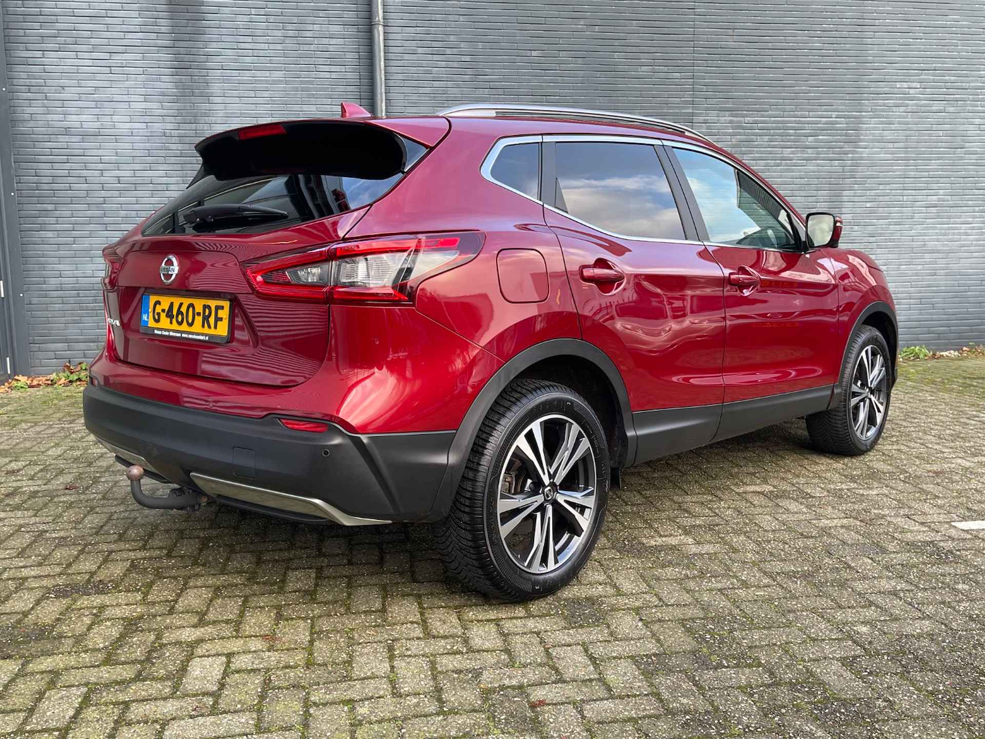 NISSAN Qashqai 1.3 DIG-T 140pk N-Connecta | Panoramadak | Navigatie & Carplay | Trekhaak 1300kg | 360 Parkeercamera | Cruisecontrol | Climatecontrol | - 2/39