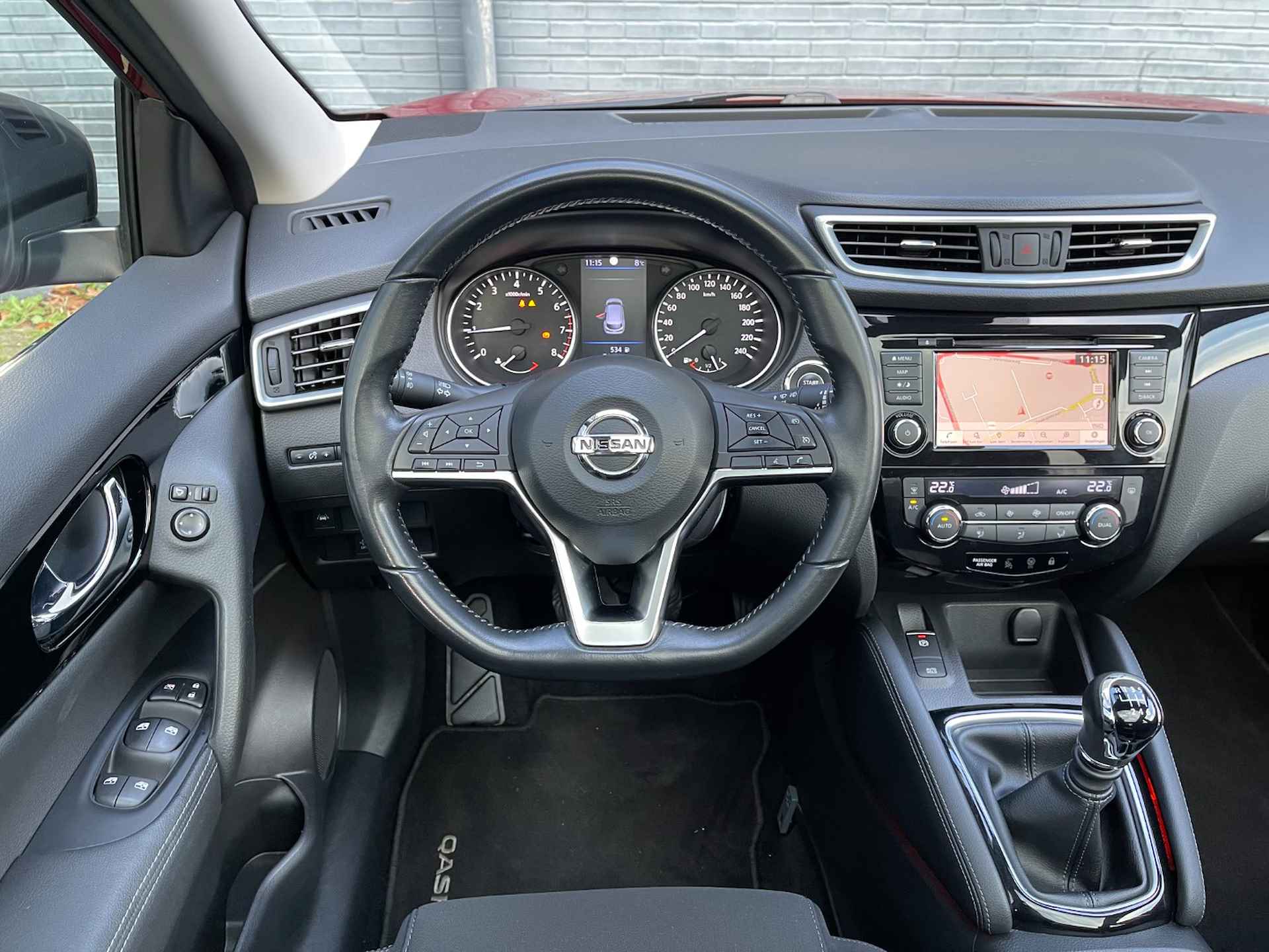 NISSAN Qashqai 1.3 DIG-T 140pk N-Connecta | Panoramadak | Navigatie & Carplay | Trekhaak 1300kg | 360 Parkeercamera | Cruisecontrol | Climatecontrol | - 5/39