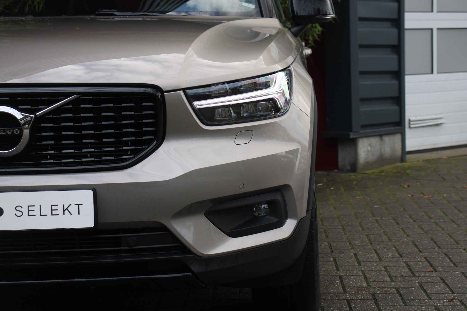 Volvo XC40 T4 Recharge R-Design | Adaptive Cruise | Camera | Harman/Kardon | Stuur/stoelverwarming - 21/24