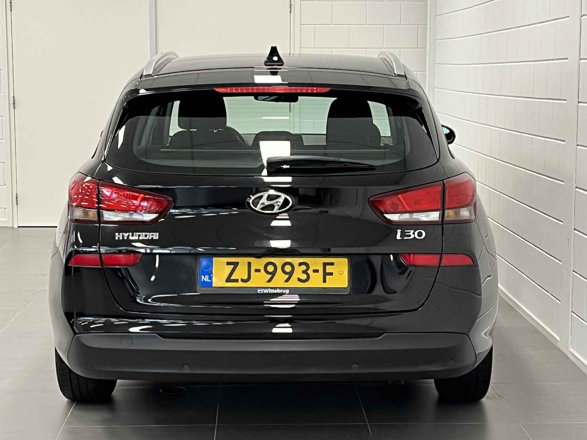 Hyundai i30 Wagon 1.4 T-GDI Comfort AUTOMAAT!! | NAVIGATIE | CLIMATE CONTROL | LICHTMETALEN VELGEN | RUIME STATIONWAGON - 37/41