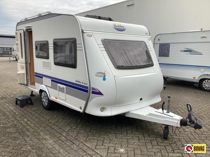 Hobby De Luxe 400 SF Mover/voortent/fietsenrek