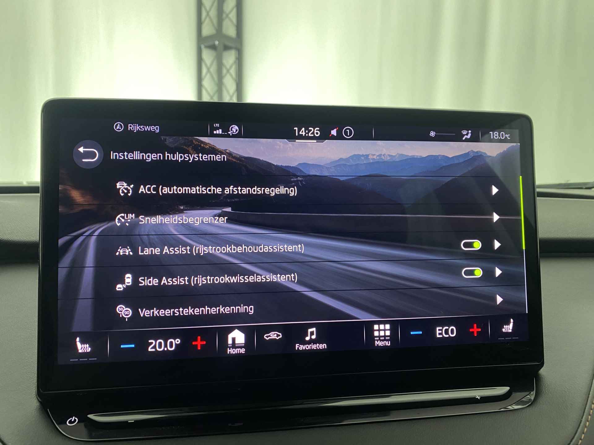 Škoda Enyaq iV 80 First Edition EV | Memory Stoel | Apple Carplay | Navi | Trekhaak | - 32/43