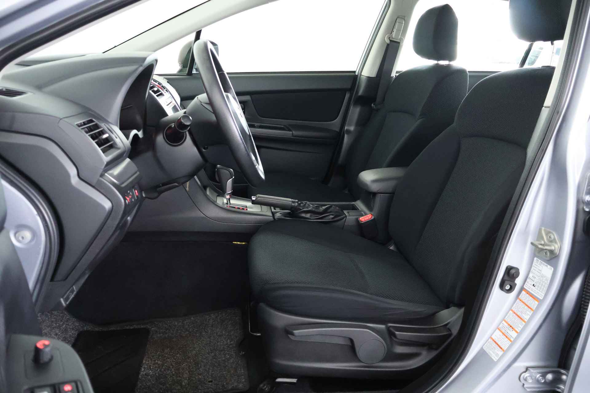 Subaru Impreza 1.6i 4WD Comfort / Aut / Clima - 9/20