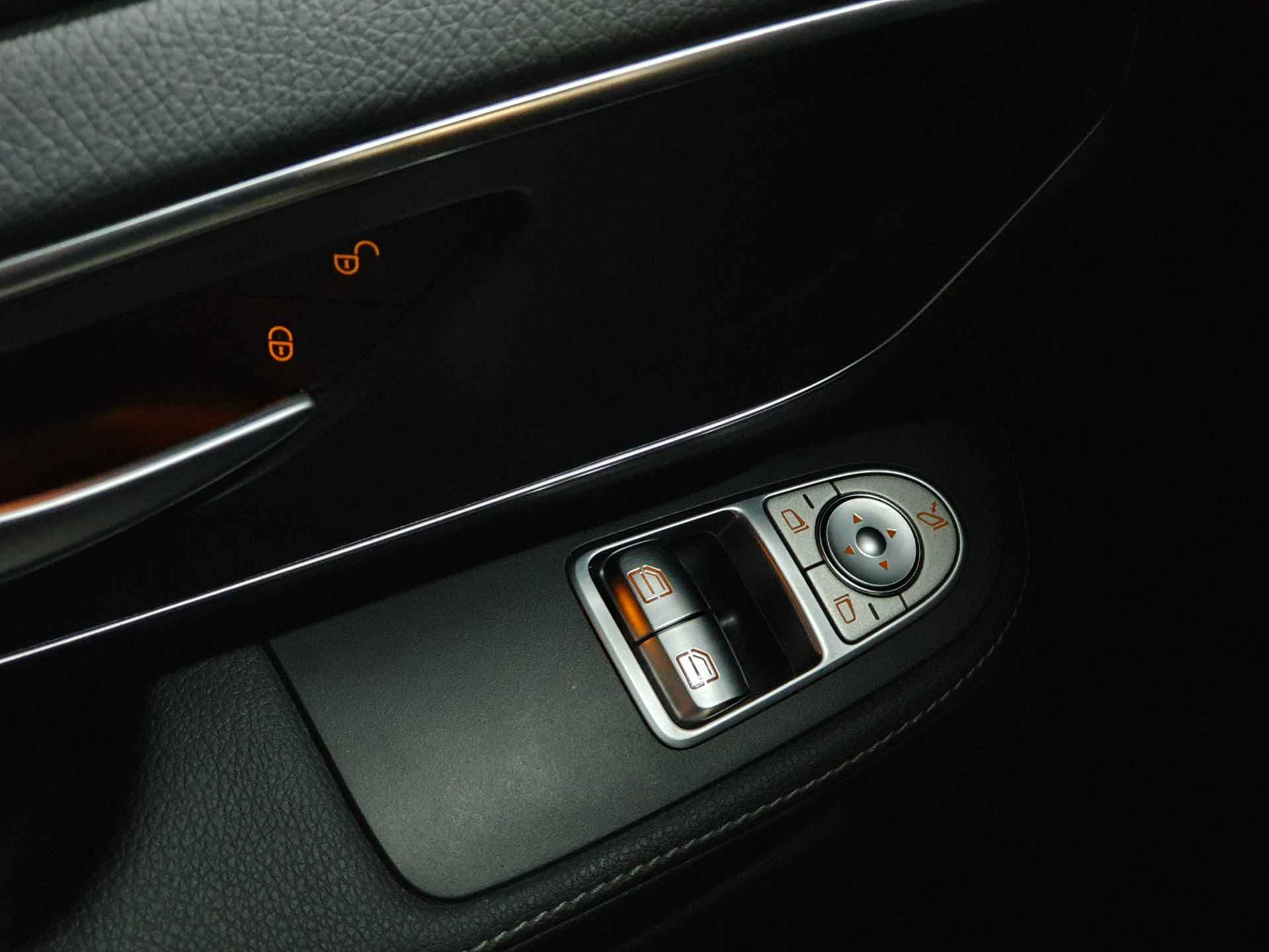 Mercedes-Benz V-Klasse 250d 190pk Lang Avantgarde 7P | LED intel | Leer | 2x el.Schuifdeur | Automaat | Navi | Apple en Android | Cruise - 10/48