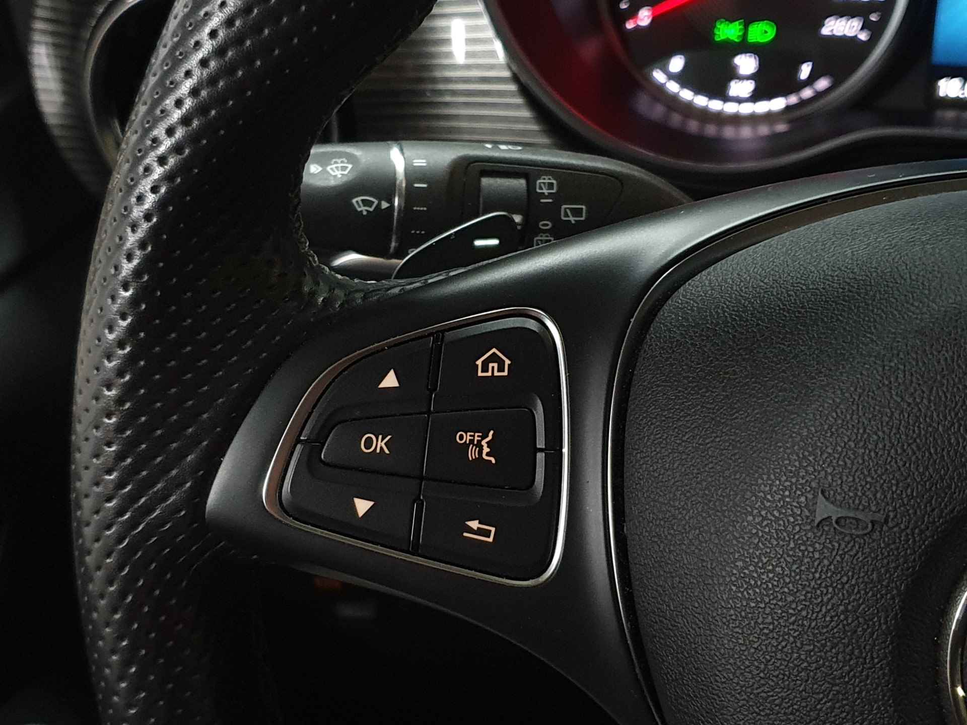 Mercedes-Benz V-Klasse 250d 190pk Lang Avantgarde 7P | LED intel | Leer | 2x el.Schuifdeur | Automaat | Navi | Apple en Android | Cruise - 17/48