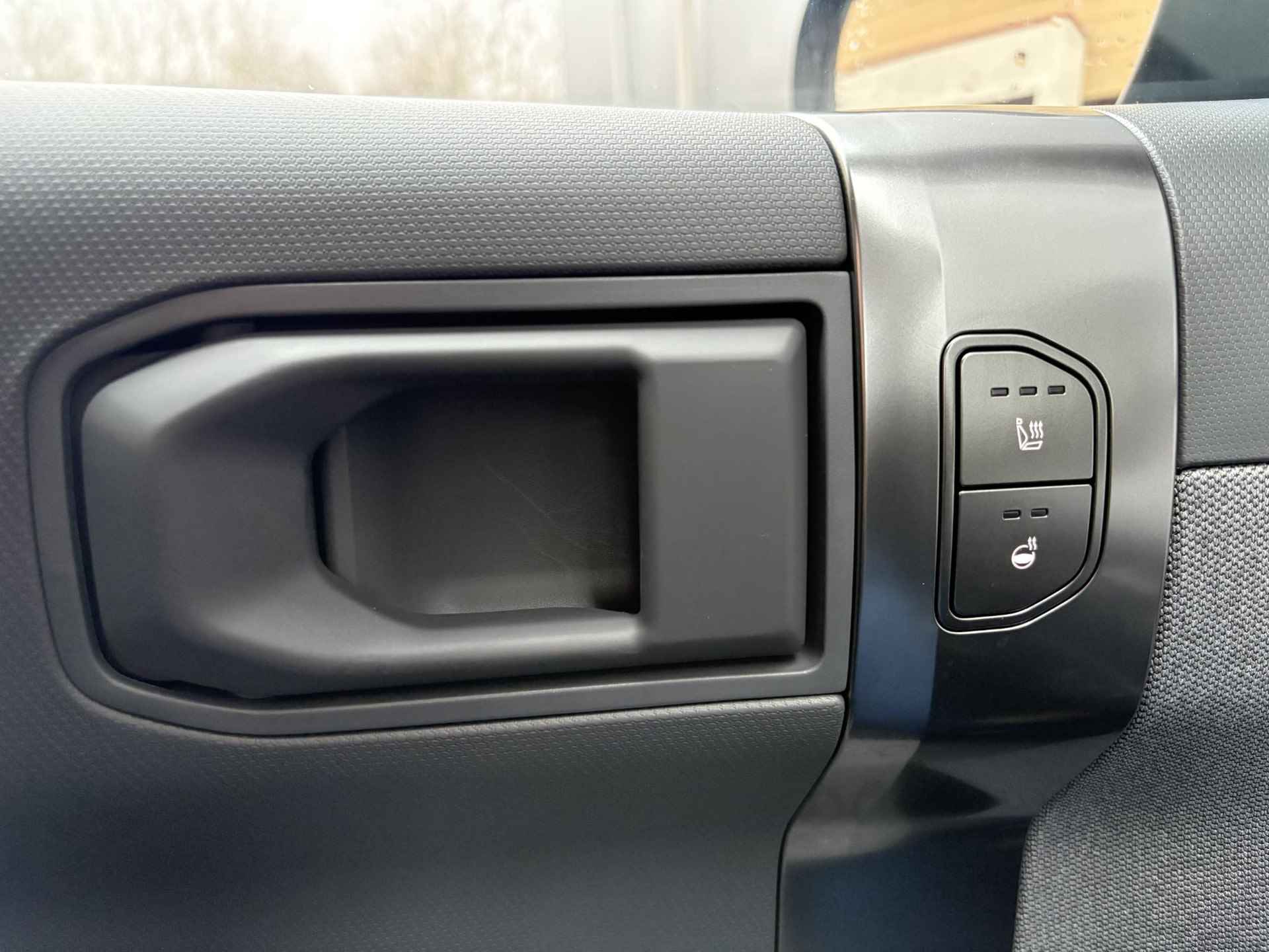 Kia EV3 Plus Advanced 81.4 kWh FROST BLUE | VEGAN LEDEREN STOELBEKLEDING | AUTO ACHTERKLEP | HARMAN KARDON SOUND SYSTEM | SCHUIF KANTEL DAK | 19 INCH LICHTMETALEN VELGEN - 30/46