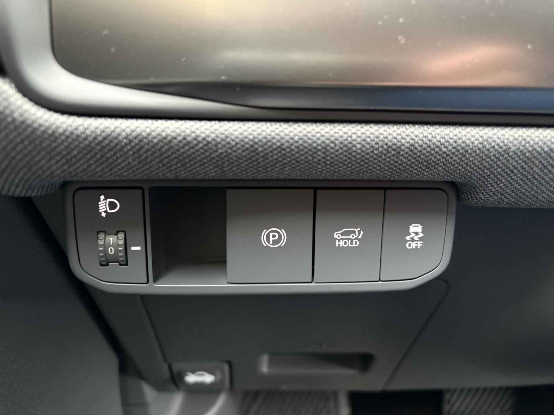 Kia EV3 Plus Advanced 81.4 kWh FROST BLUE | VEGAN LEDEREN STOELBEKLEDING | AUTO ACHTERKLEP | HARMAN KARDON SOUND SYSTEM | SCHUIF KANTEL DAK | 19 INCH LICHTMETALEN VELGEN - 32/46