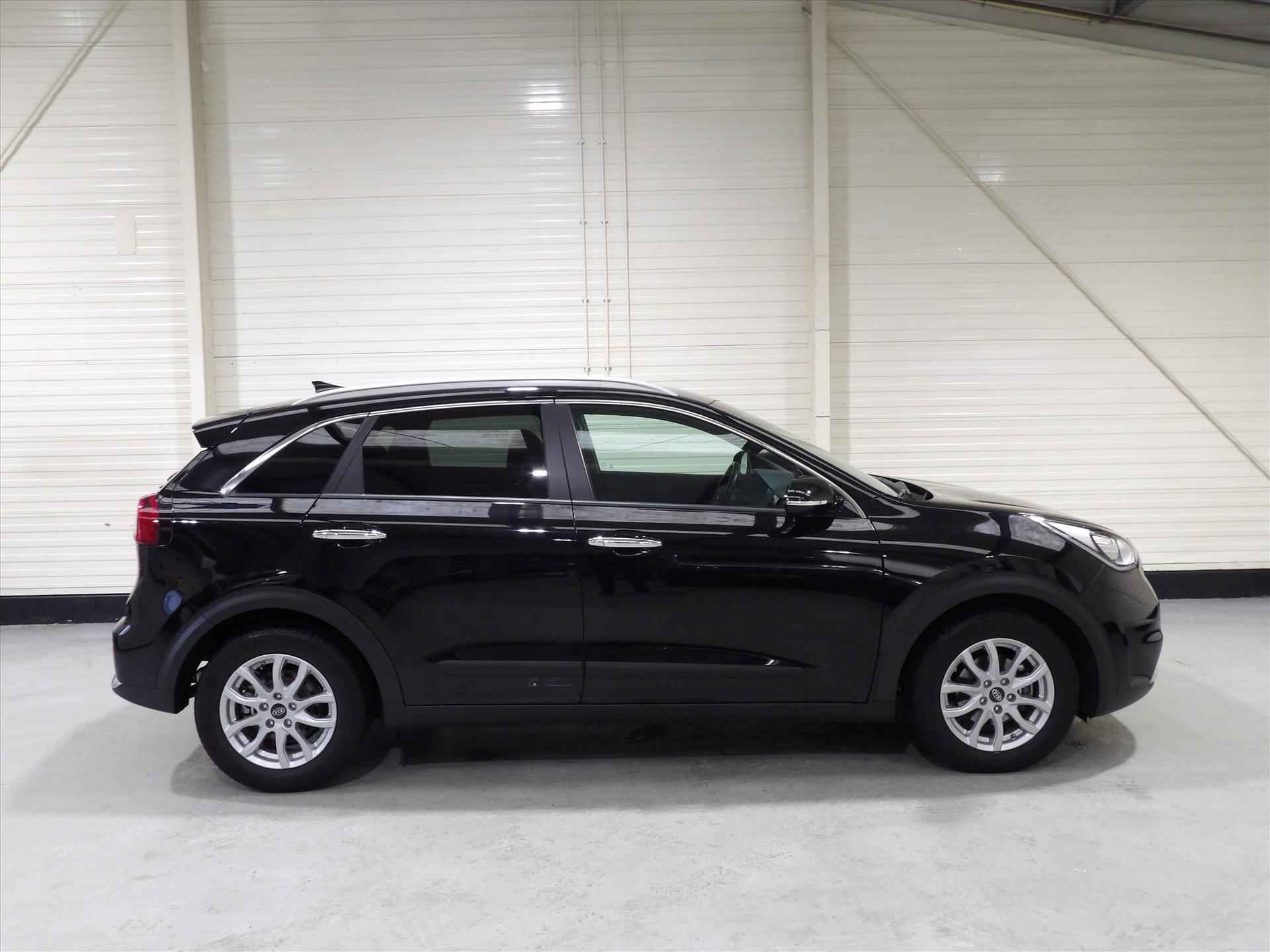 Kia Niro 1.6 GDi Hybrid 141pk DCT6 DynamicLine - 8/31