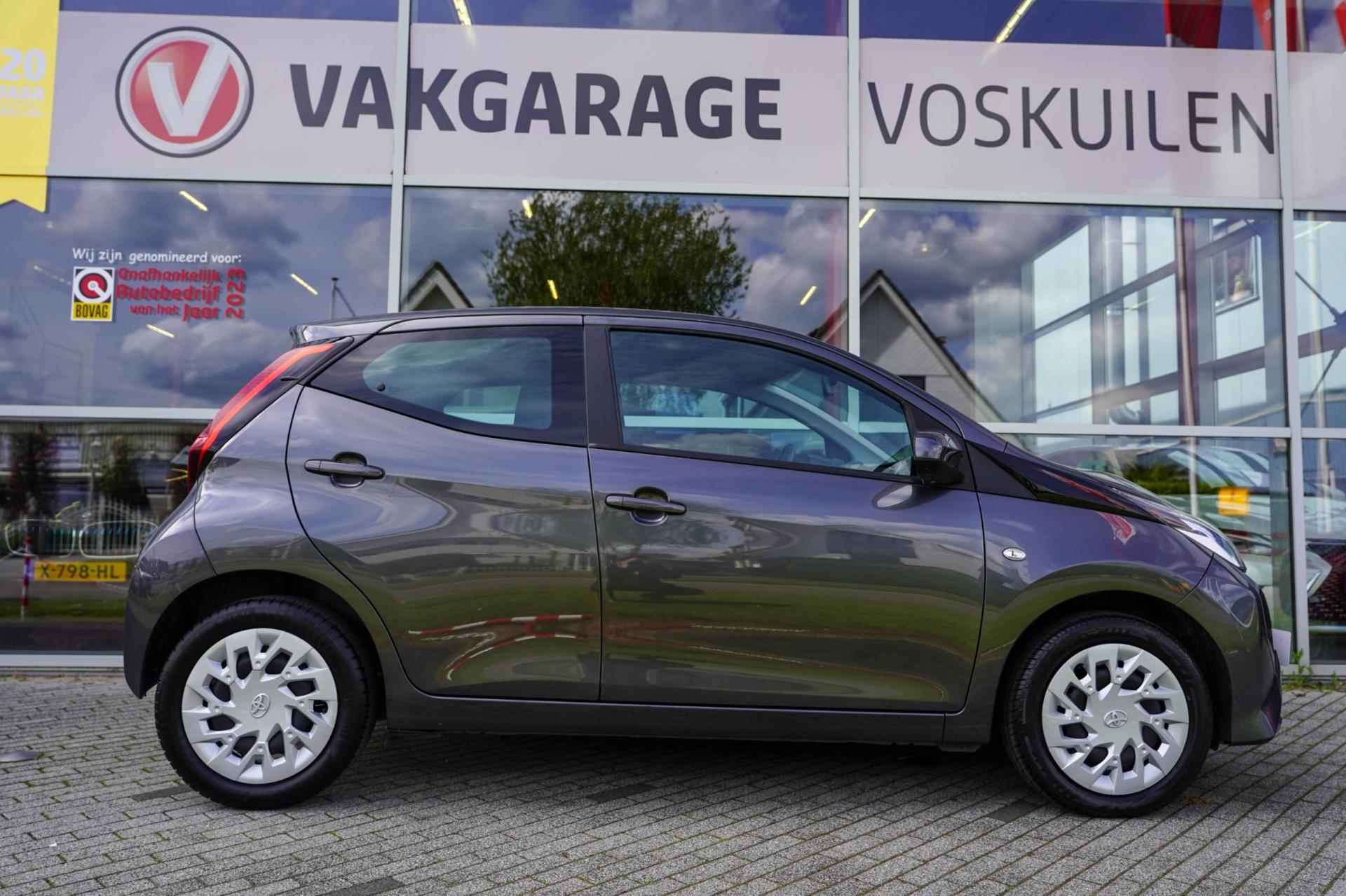 Toyota Aygo 1.0 VVT-i x-play Apple Carplay - 32/39