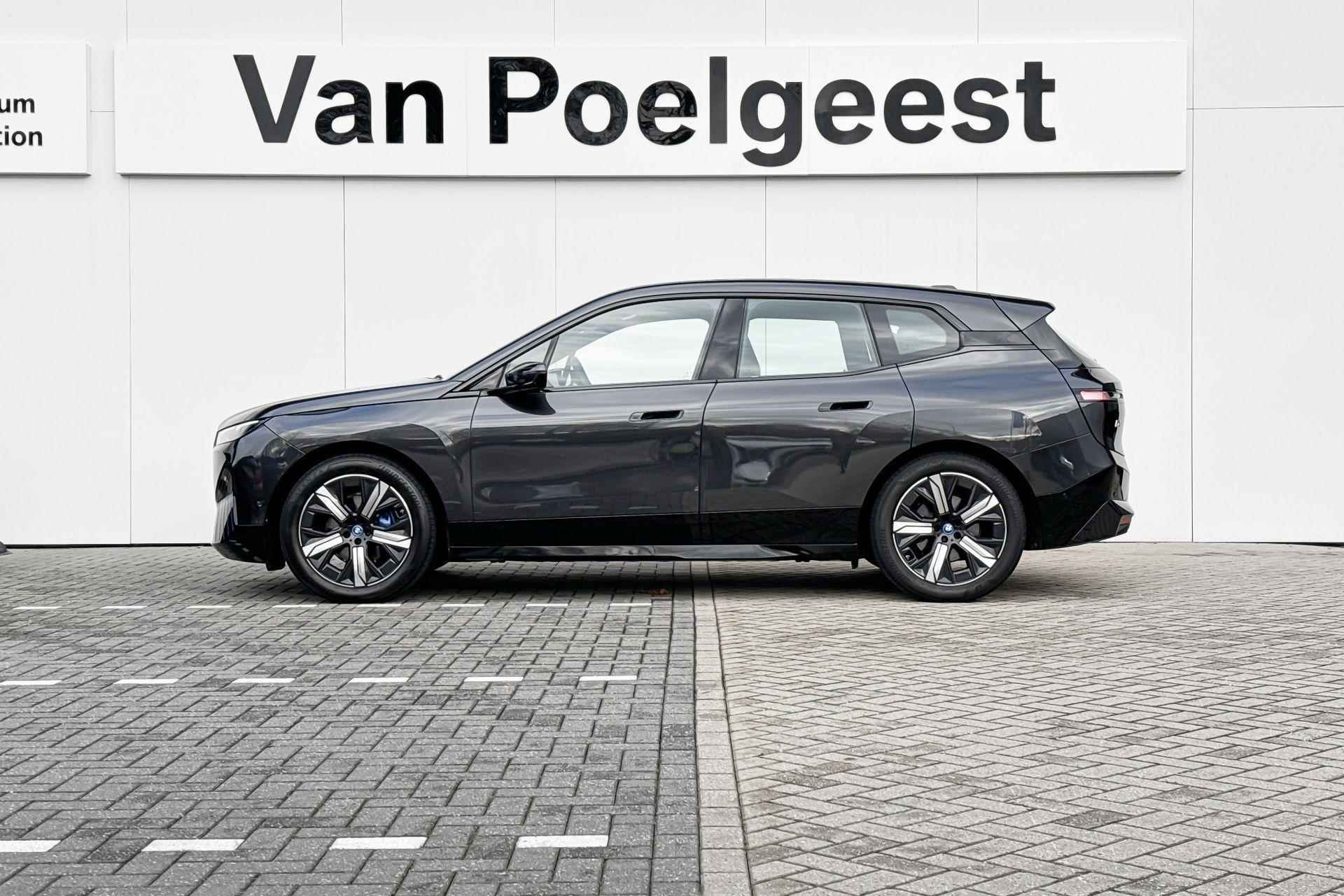 BMW iX xDrive40 Business Edition Plus 77 kWh - 2/25