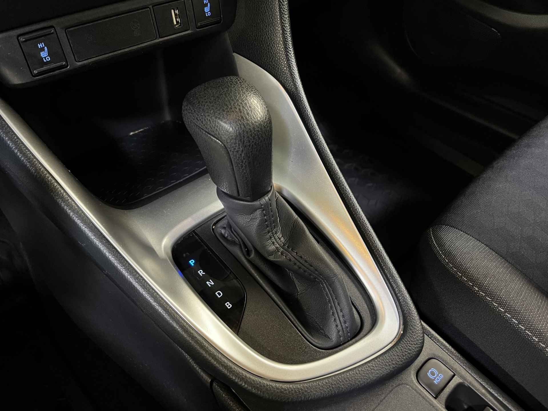 Toyota Yaris 1.5 Hybrid Active Limited | Apple Carplay / Android Auto | Camera | Stoelverwarming | - 16/32
