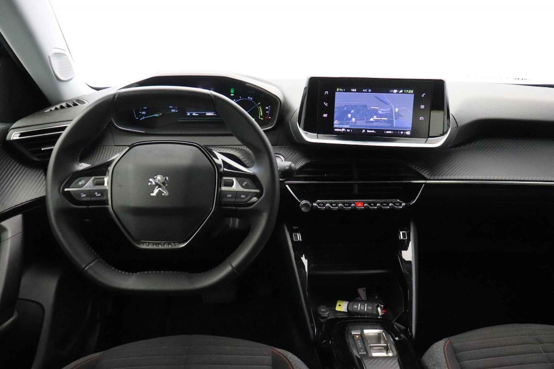 PEUGEOT E-2008 EV Active Pack 50 kWh - Carplay, Clima - 7/24