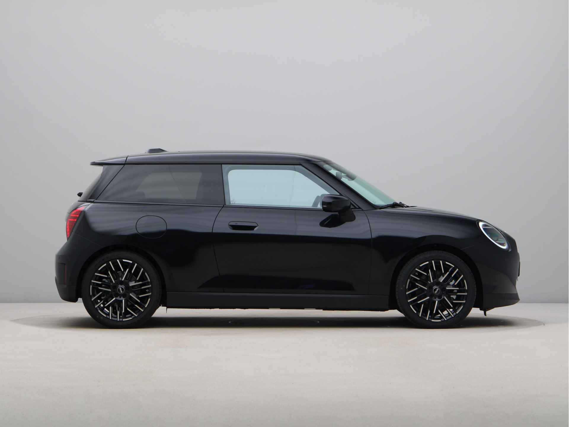 MINI Cooper E Favoured Pakket L PRIVATE LEASE EUR 470,- (48 mnd/10.000 km) - 5/26