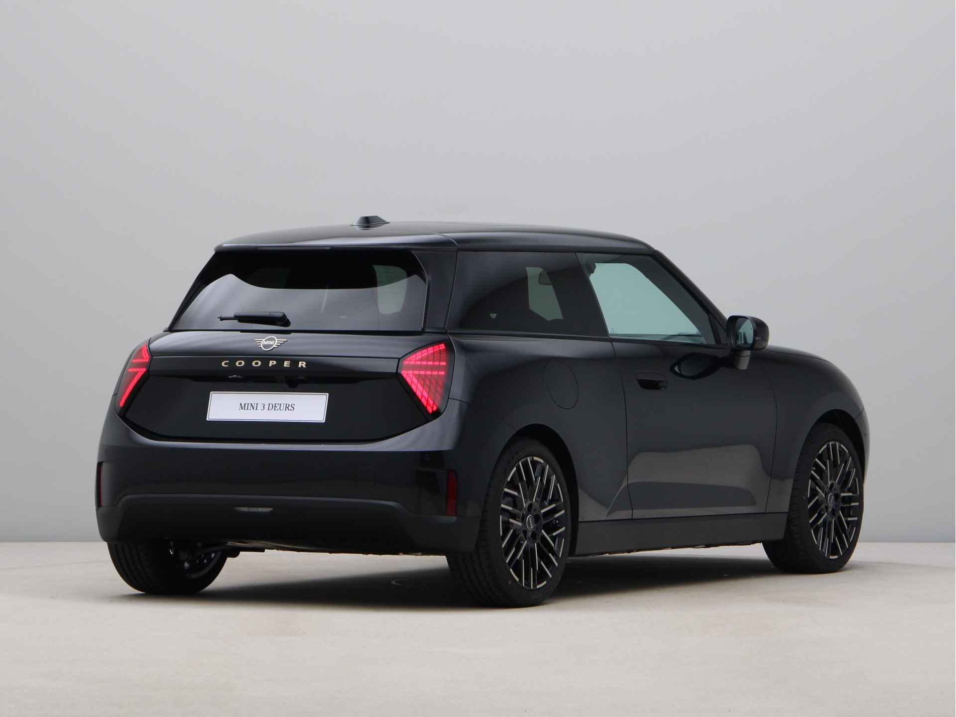 MINI Cooper E Favoured Pakket L PRIVATE LEASE EUR 470,- (48 mnd/10.000 km) - 6/26