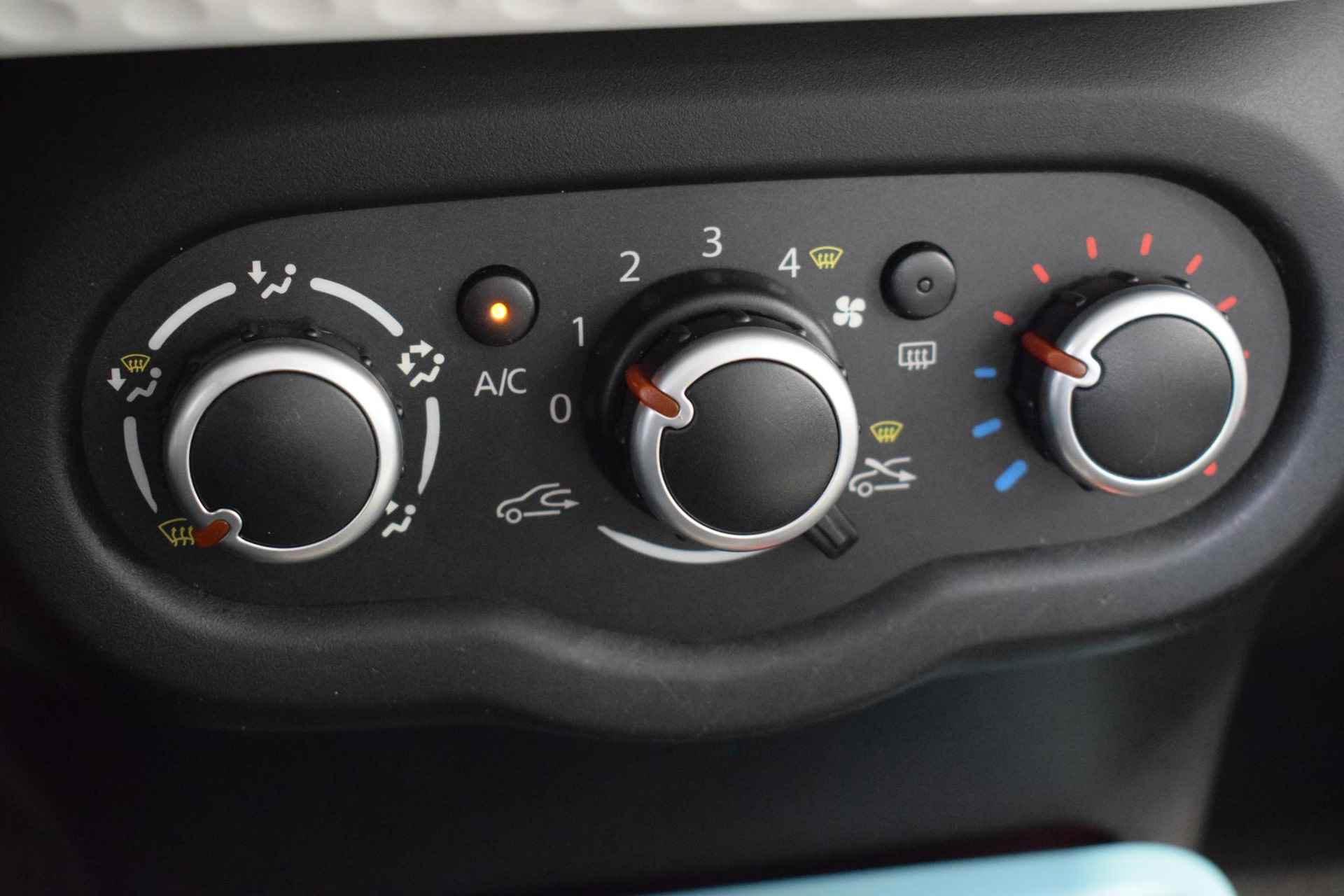 Renault Twingo 1.0 SCe Collection | 5-deurs | Cruise control | Elektrische zijspiegels | Airco | Climate control | - 23/32