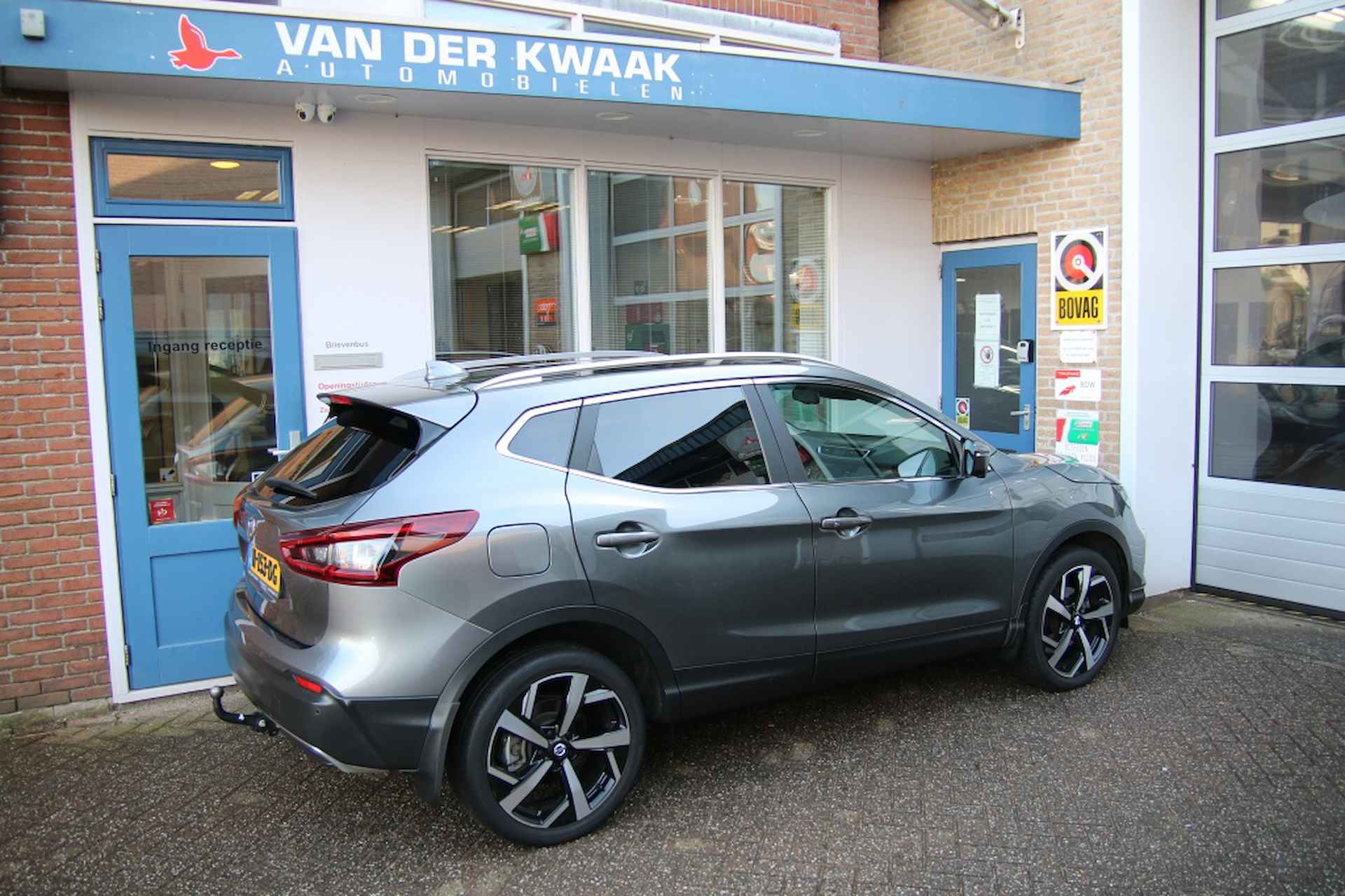 Nissan Qashqai 1.3 DIG-T Premium Ed | Apple carplay | Leer | ACC | Pano | 360 C - 30/33