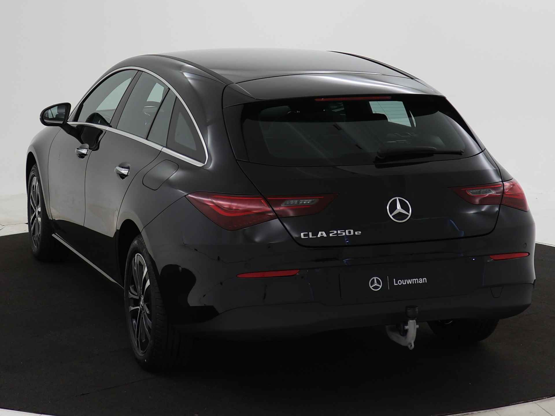 Mercedes-Benz CLA-Klasse Shooting Brake 250 e Star Edition | Trekhaak | Parkeerpakket met achteruitrijcamera | KEYLESS GO | Dodehoekassistent | USB pakket plus | 	Verwarmde stoelen vooraan | High-performance led-koplampen | - 14/38