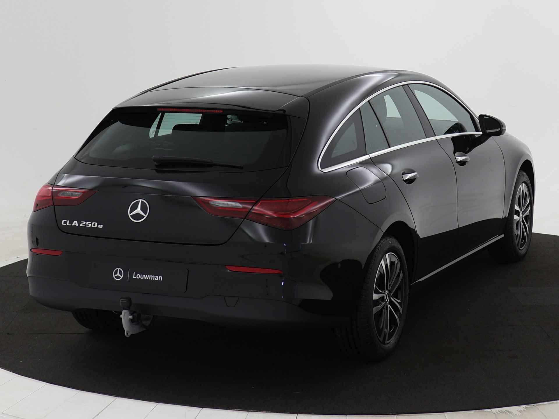 Mercedes-Benz CLA-Klasse Shooting Brake 250 e Star Edition | Trekhaak | Parkeerpakket met achteruitrijcamera | KEYLESS GO | Dodehoekassistent | USB pakket plus | 	Verwarmde stoelen vooraan | High-performance led-koplampen | - 15/38