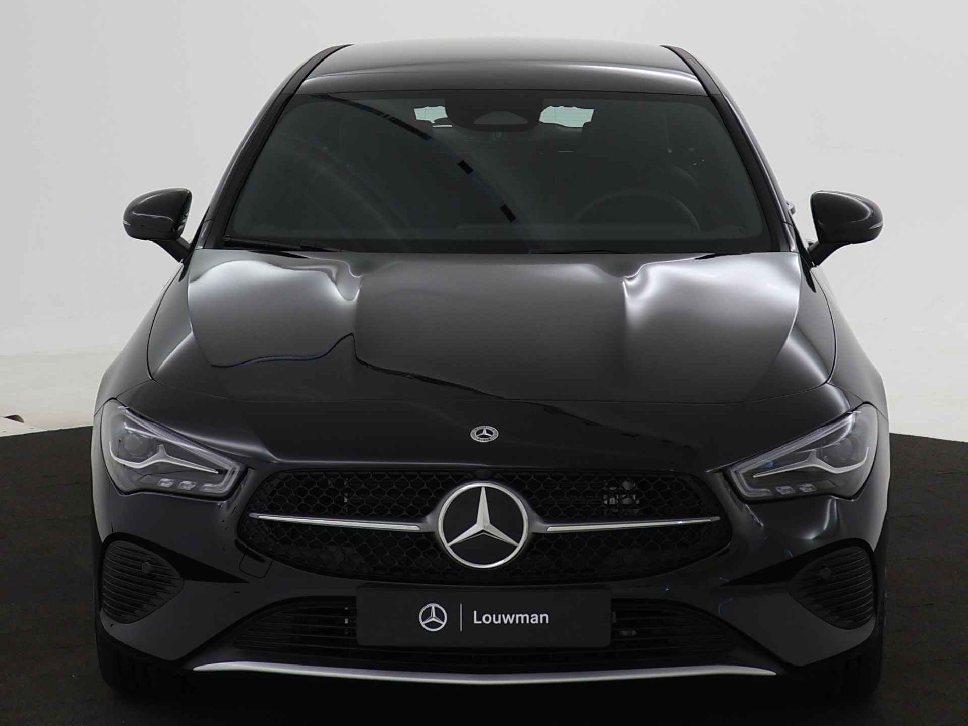Mercedes-Benz CLA-Klasse Shooting Brake 250 e Star Edition | Trekhaak | Parkeerpakket met achteruitrijcamera | KEYLESS GO | Dodehoekassistent | USB pakket plus | 	Verwarmde stoelen vooraan | High-performance led-koplampen | - 23/38