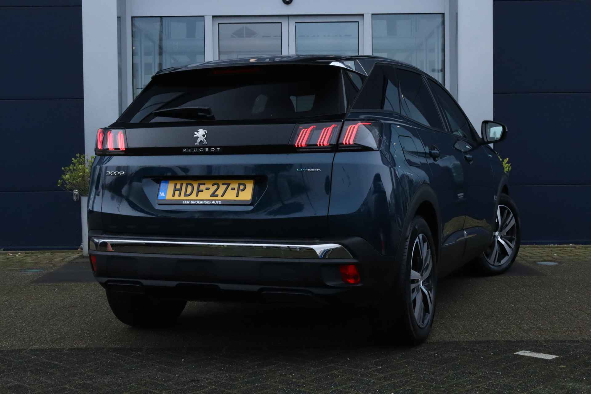 Peugeot 3008 1.6 HYbrid 225 Allure Pack Business | ACC | Camera | Keyless | Navi | Carplay | Climate - 2/40