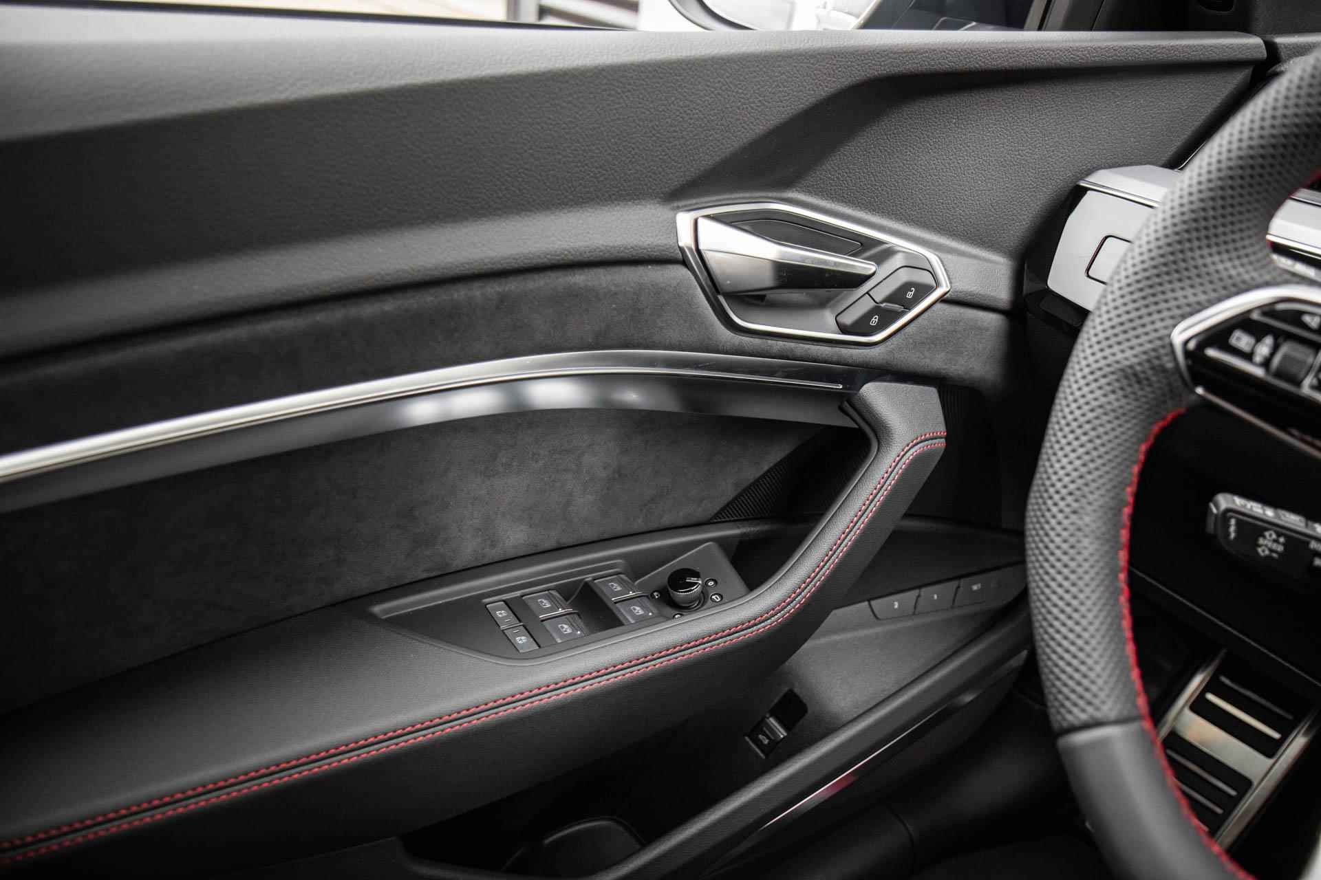 Audi SQ8 e-tron quattro 503pk 115 kWh | Head-up Display | Panoramadak - 24/55