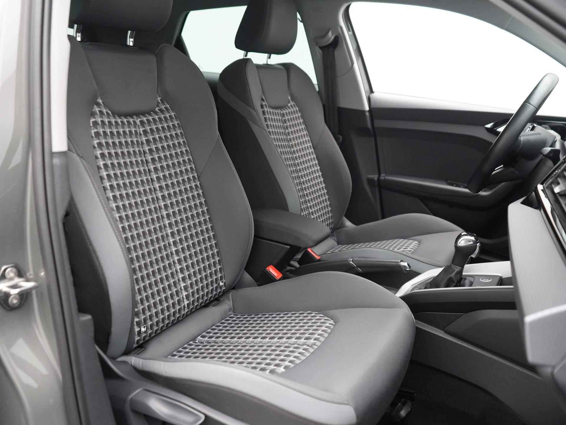 Audi A1 Sportback 25 TFSI Pro Line S App-Navi | Clima | Cruise | Camera | Stoelverwarming | LED - 33/43