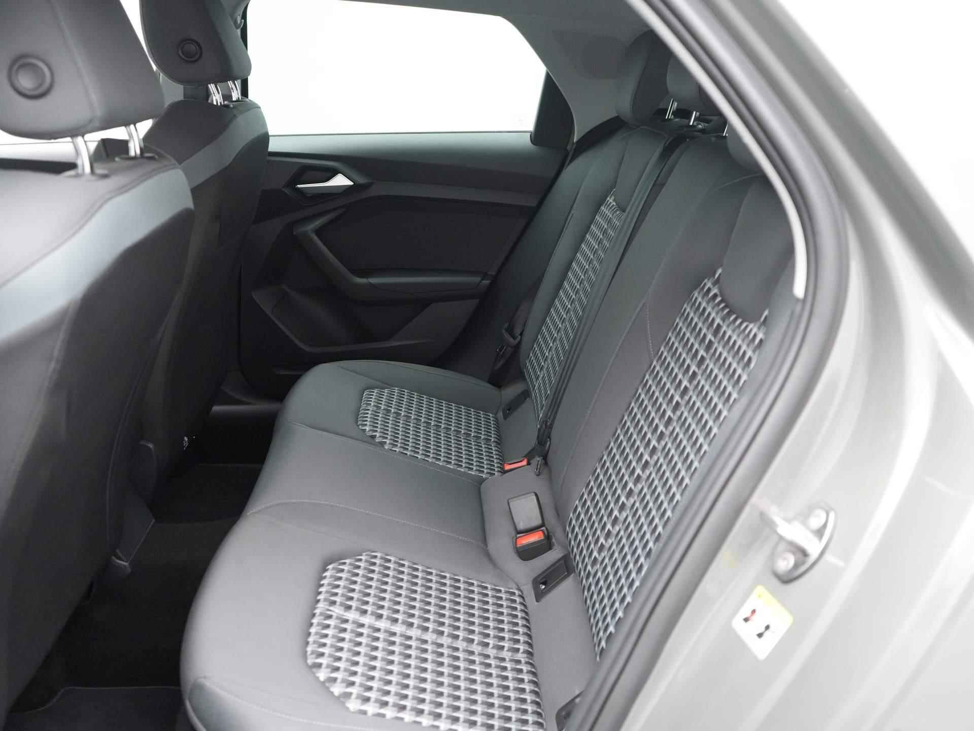 Audi A1 Sportback 25 TFSI Pro Line S App-Navi | Clima | Cruise | Camera | Stoelverwarming | LED - 36/43